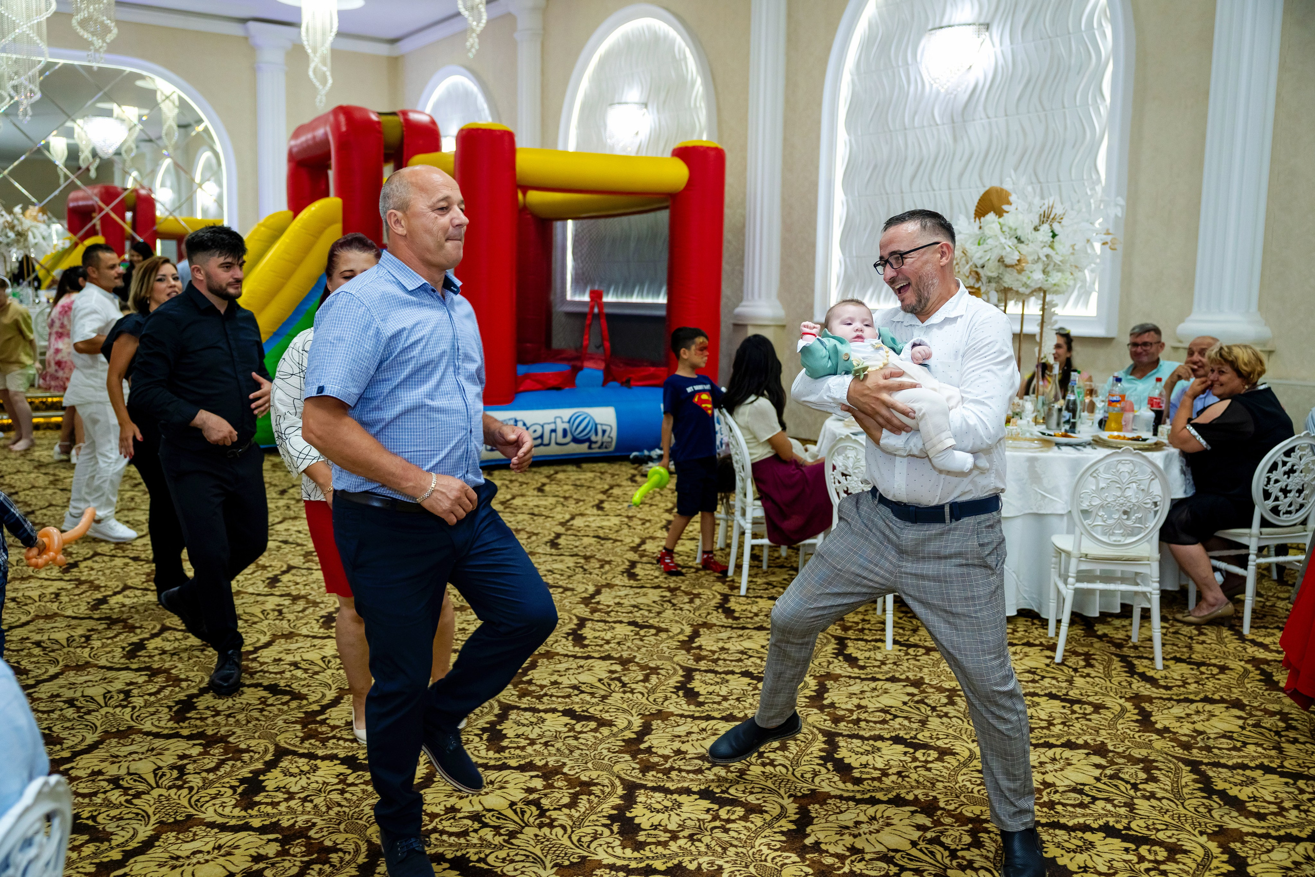 Andrei Damian. Moments By Gub