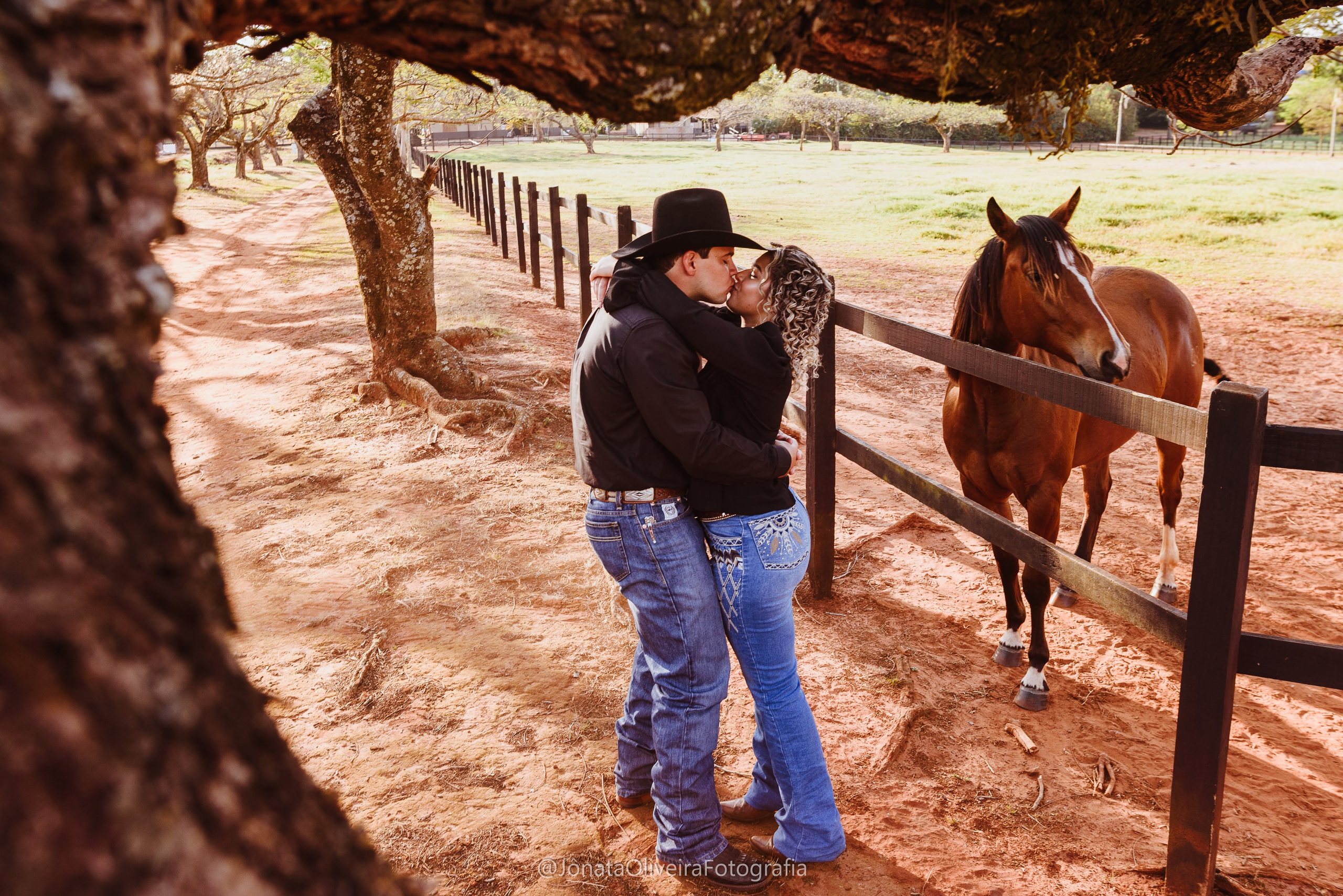 Pre Wedding Luérica e Vinicius. Fotografia de casamentos e ensaios em avaré Jônata Oliveira