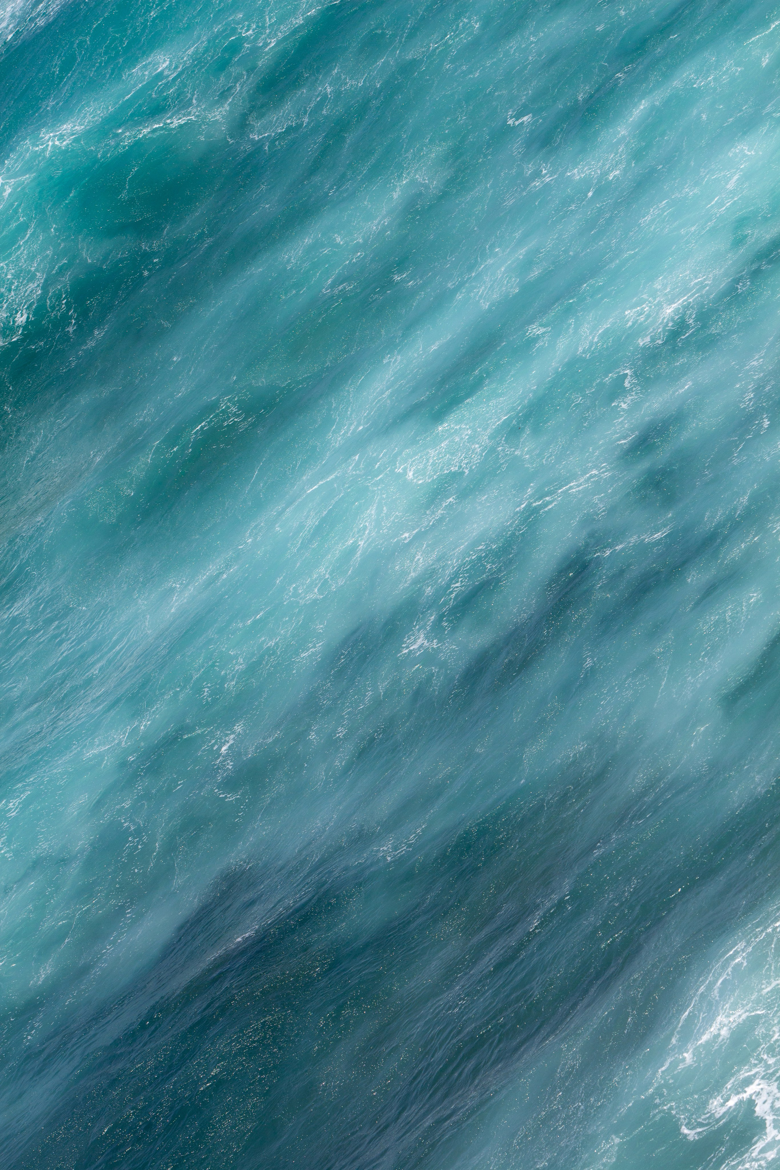 Pictures of the ocean. Look Around You