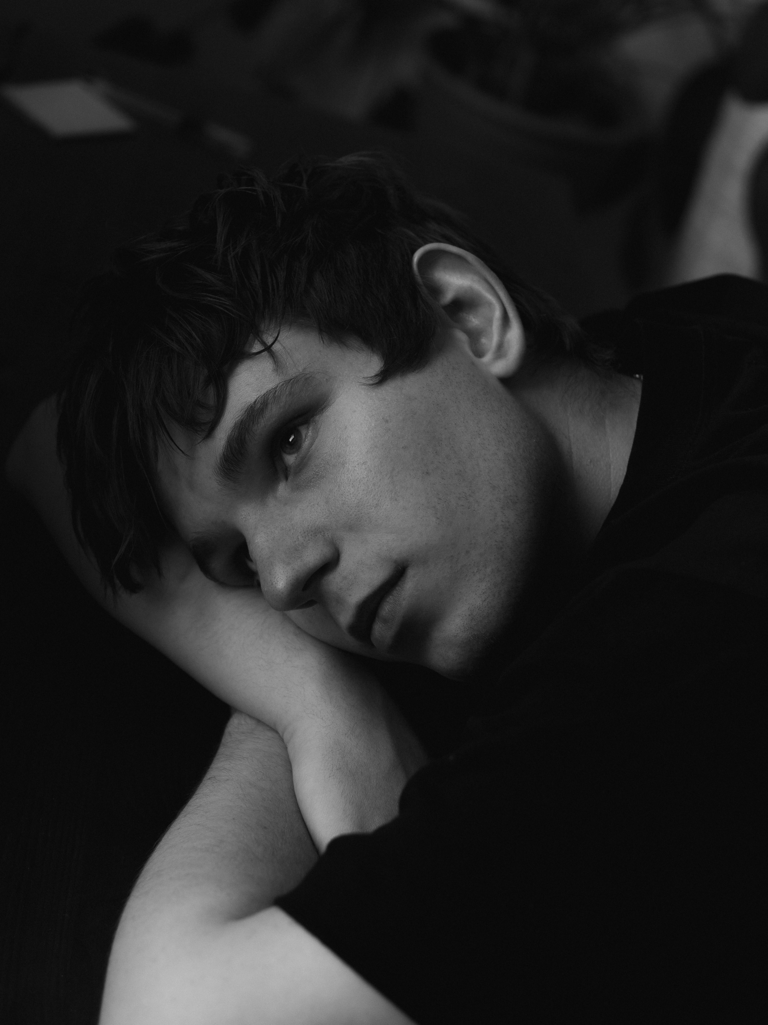 Kaamera ühel või teisel küljel. Meeste ja naiste fotograaf Tallinnas Anna Sipari