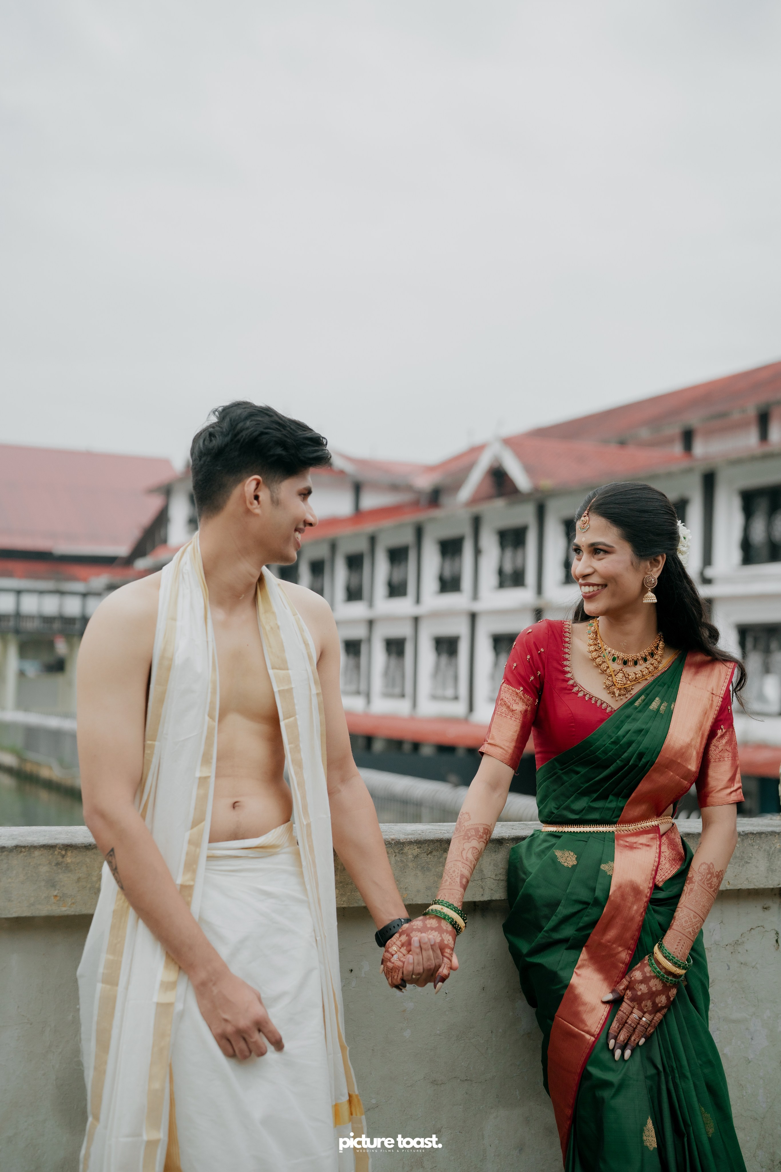 Guruvayur Wedding Ft. Athira & Abilash. Fine art Wedding Photographers in India & Canada