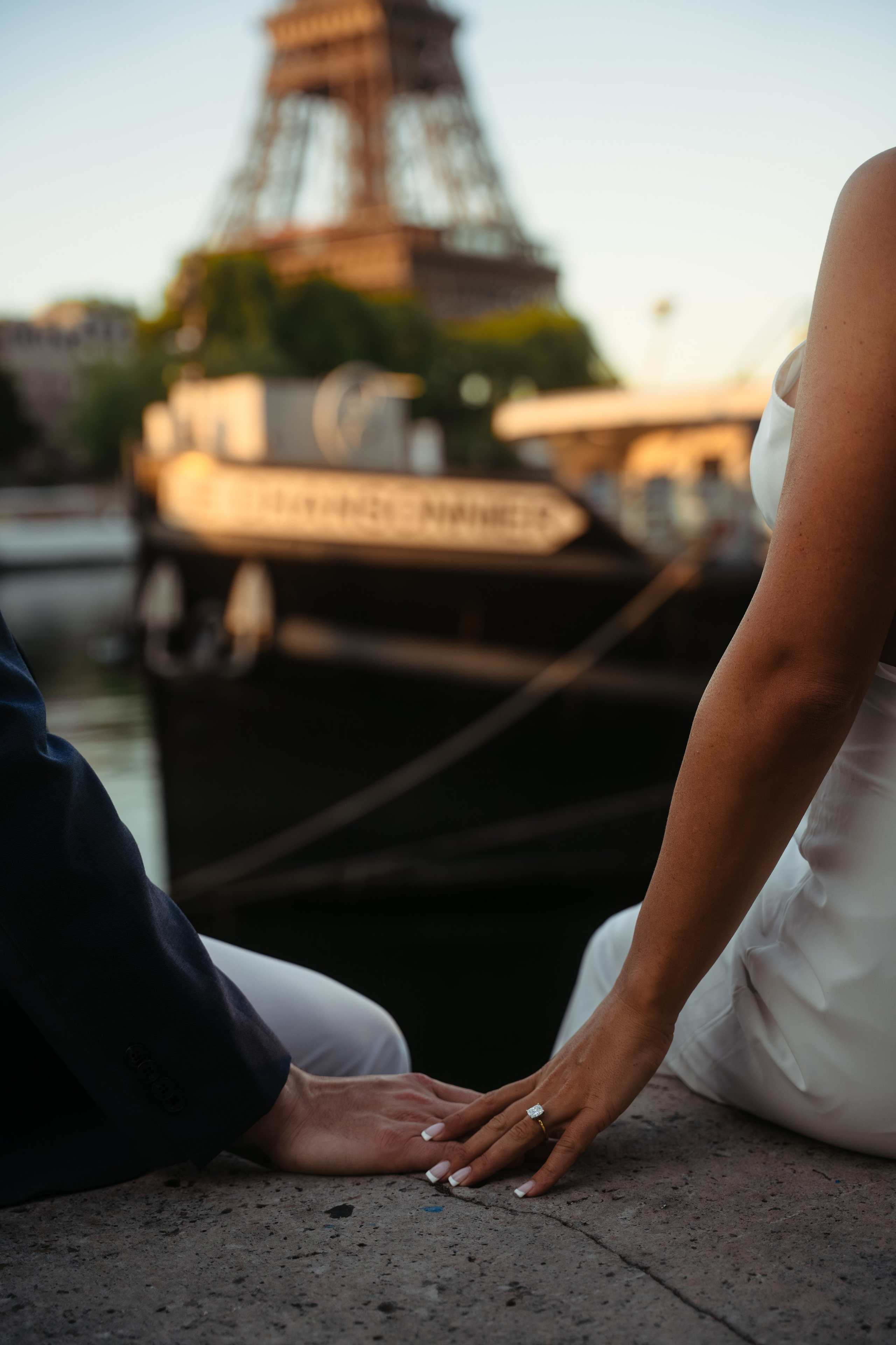 Dan & Page — Engaged in Paris. Фотограф в Париже Полина Осипова