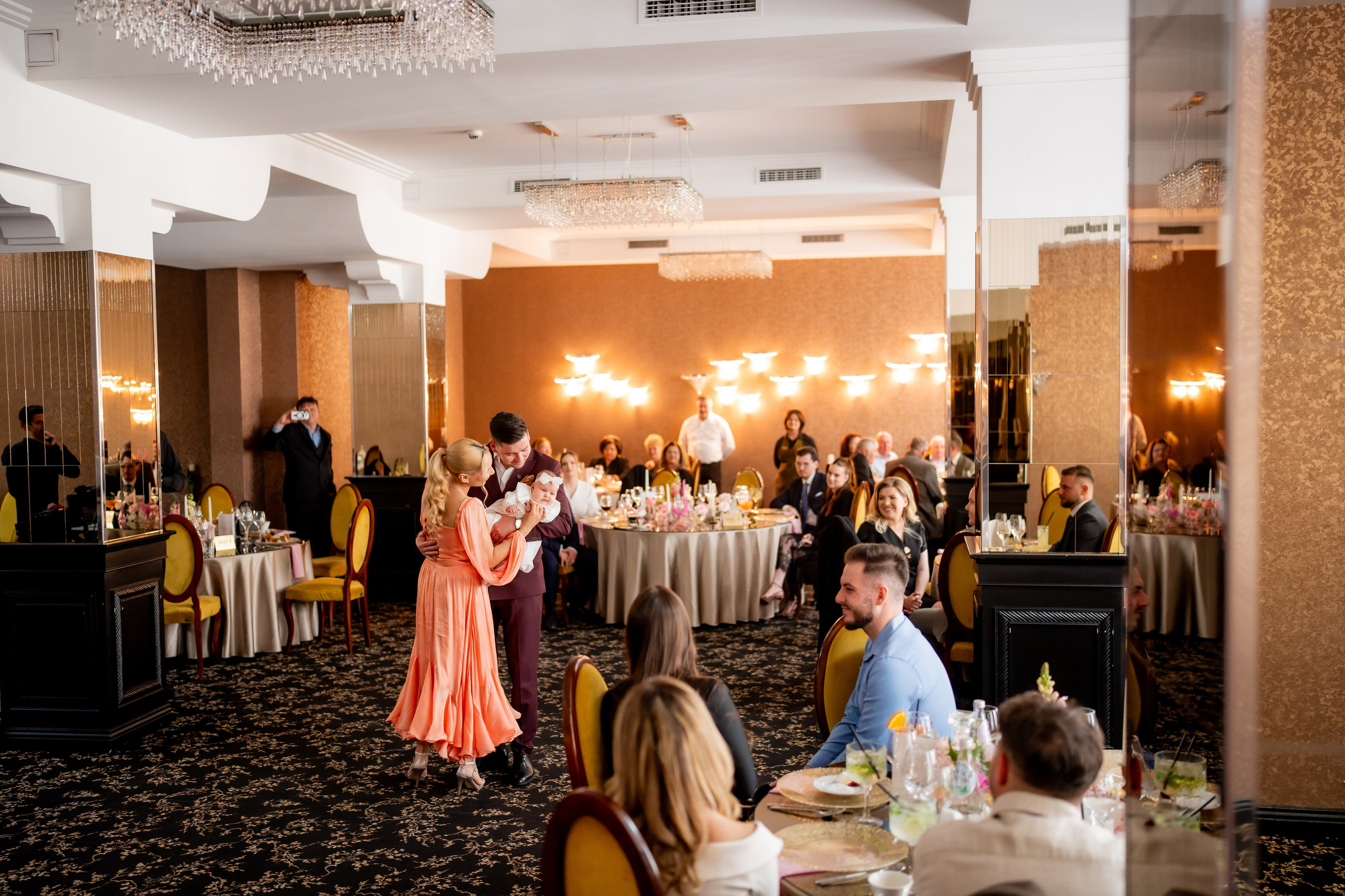 Ilinca. Mark Fazakas — Wedding Photographer