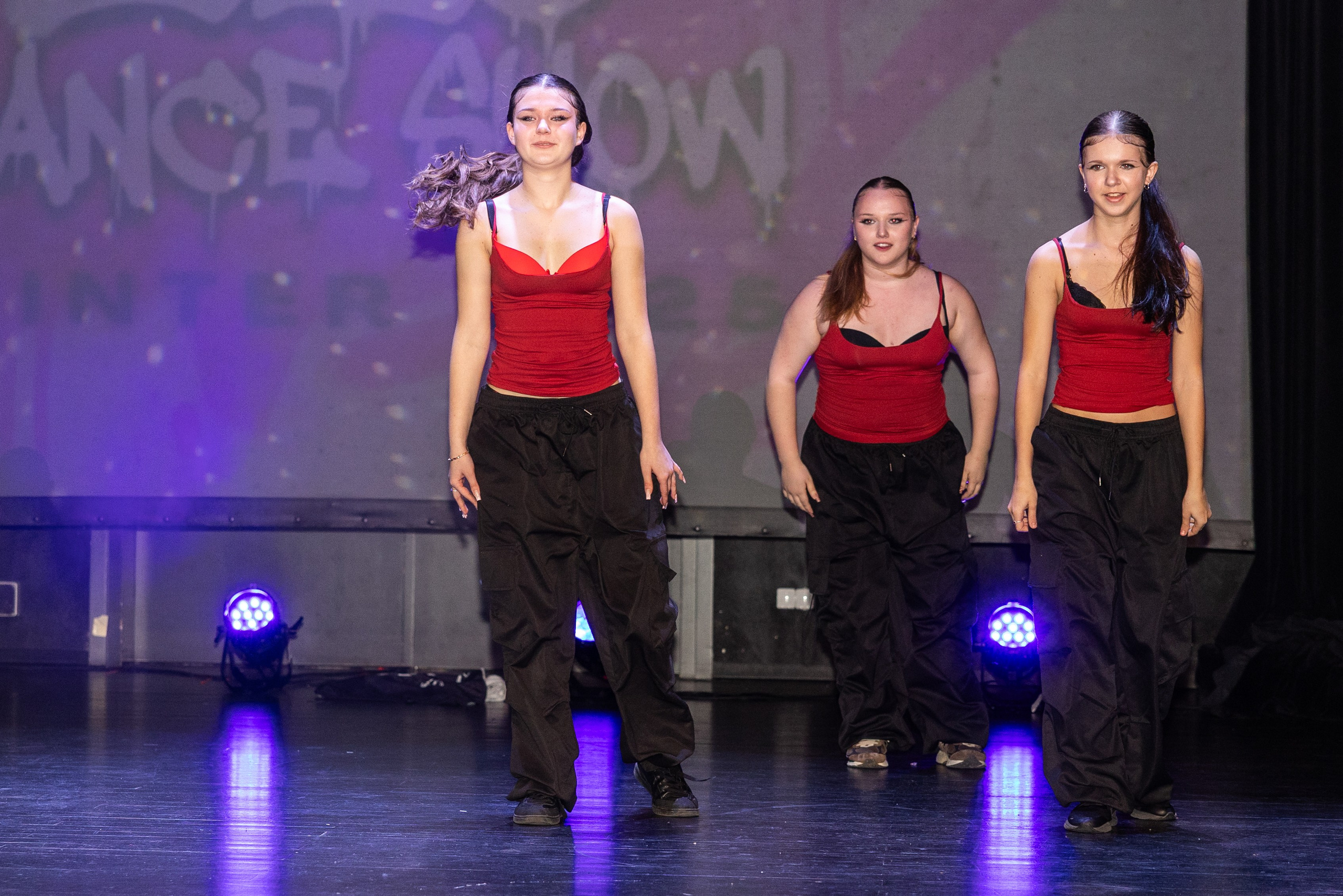 LEO DANCE SHOW WINTER 2025. Семейный и детский фотограф в Варшаве Мила Бобровская