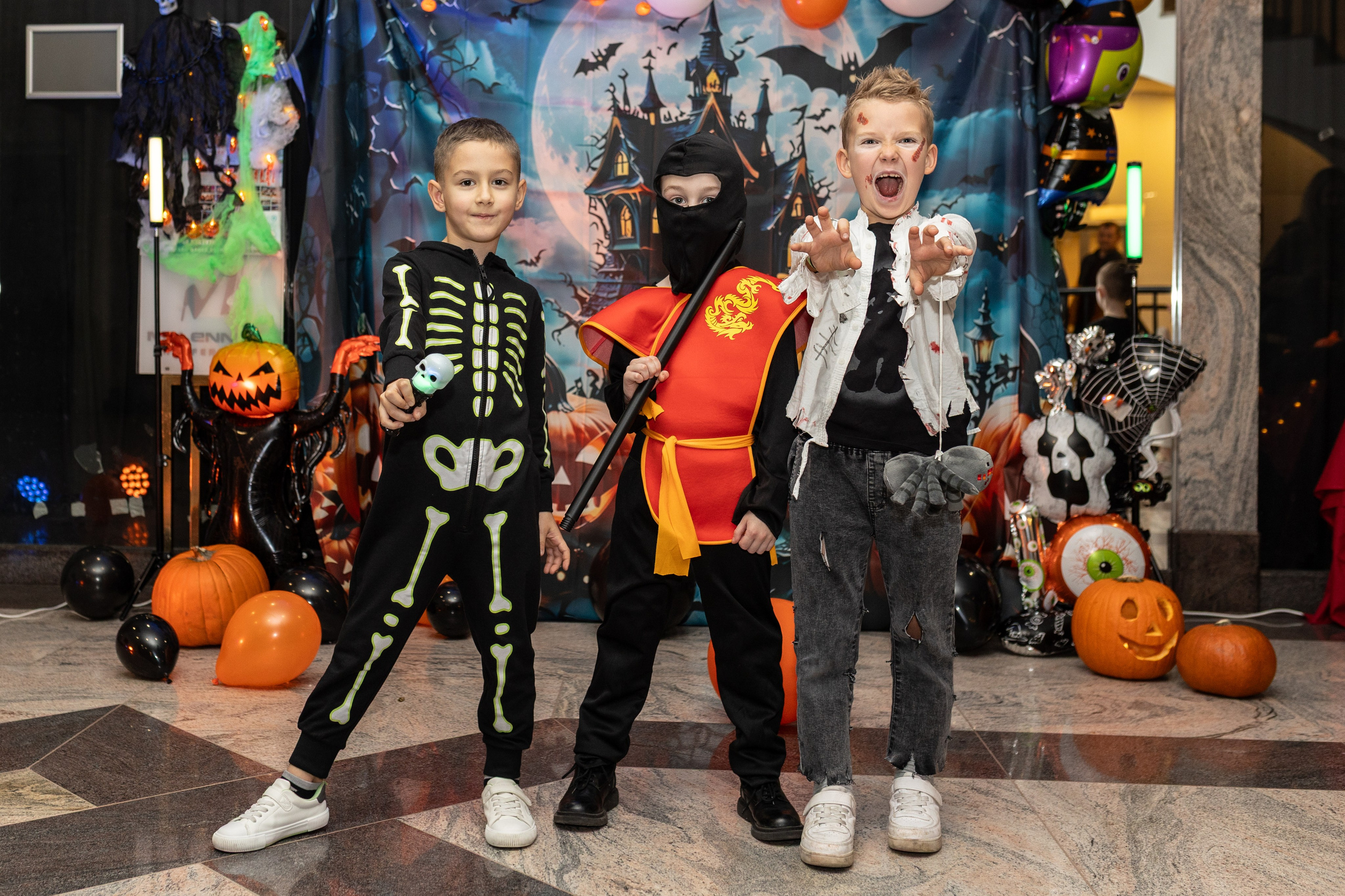 Leo dance studio Helloween 2025. Семейный и детский фотограф в Варшаве Мила Бобровская