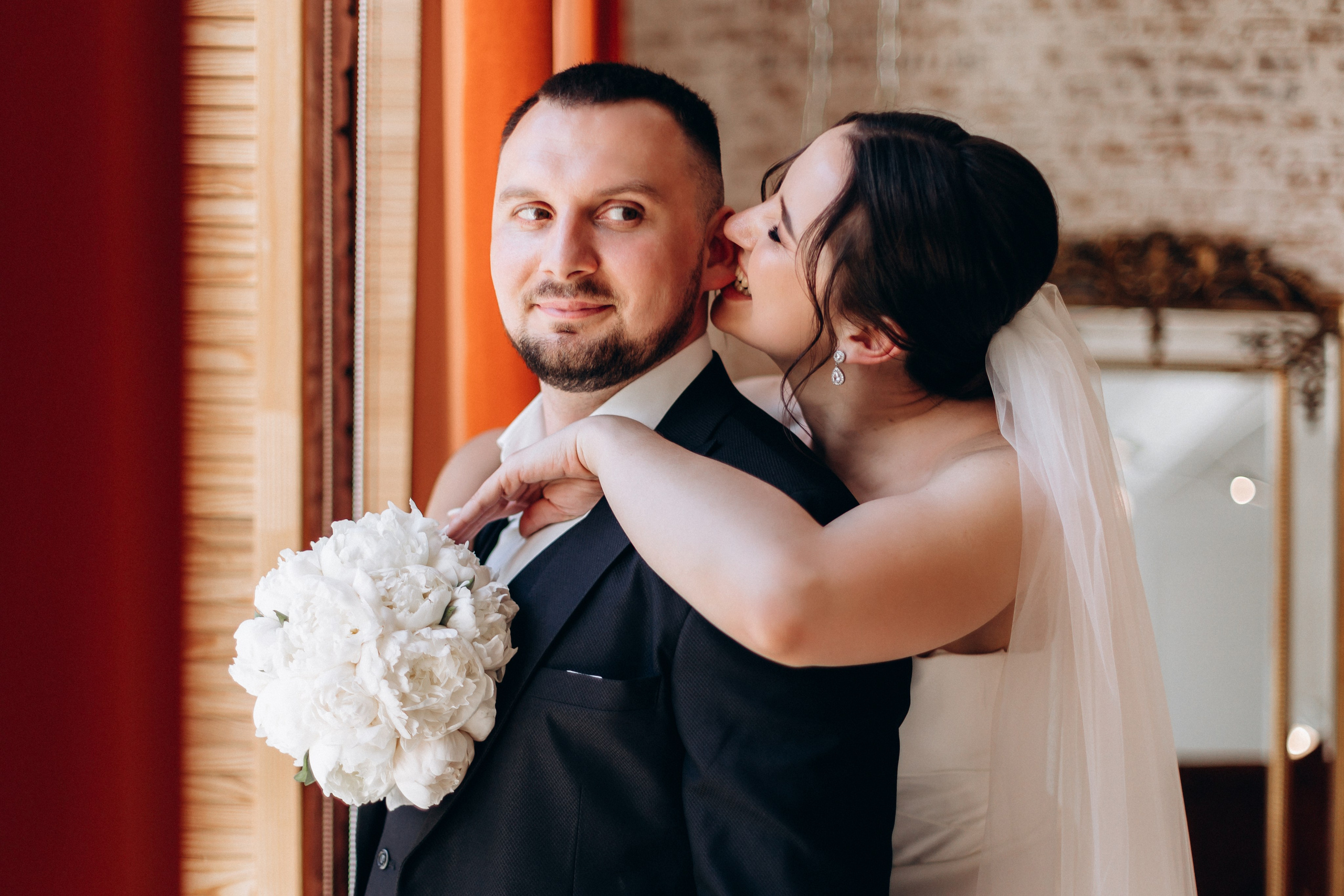 White Wedding. Wedding and Family Photograph
