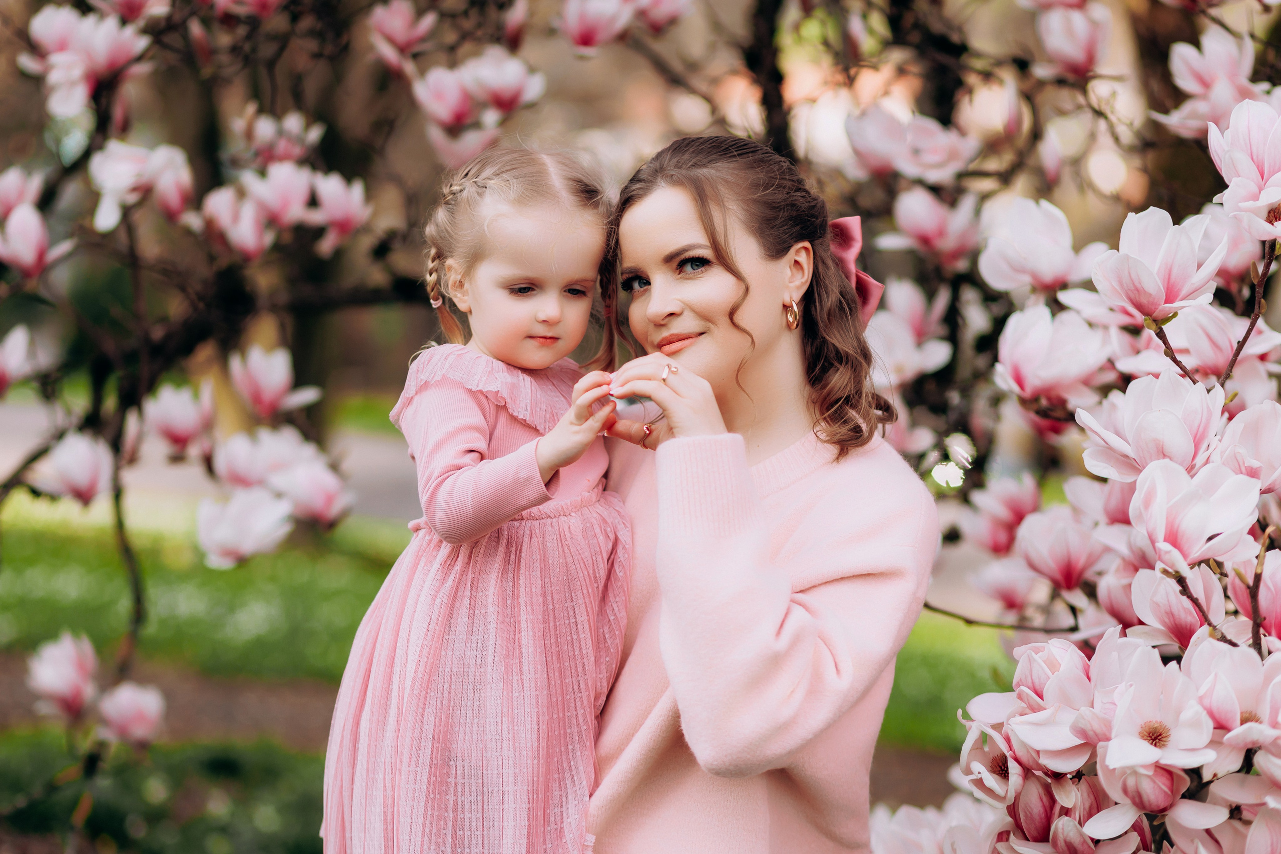 Tatiana, Alisa, Daria. Wedding and Family Photograph