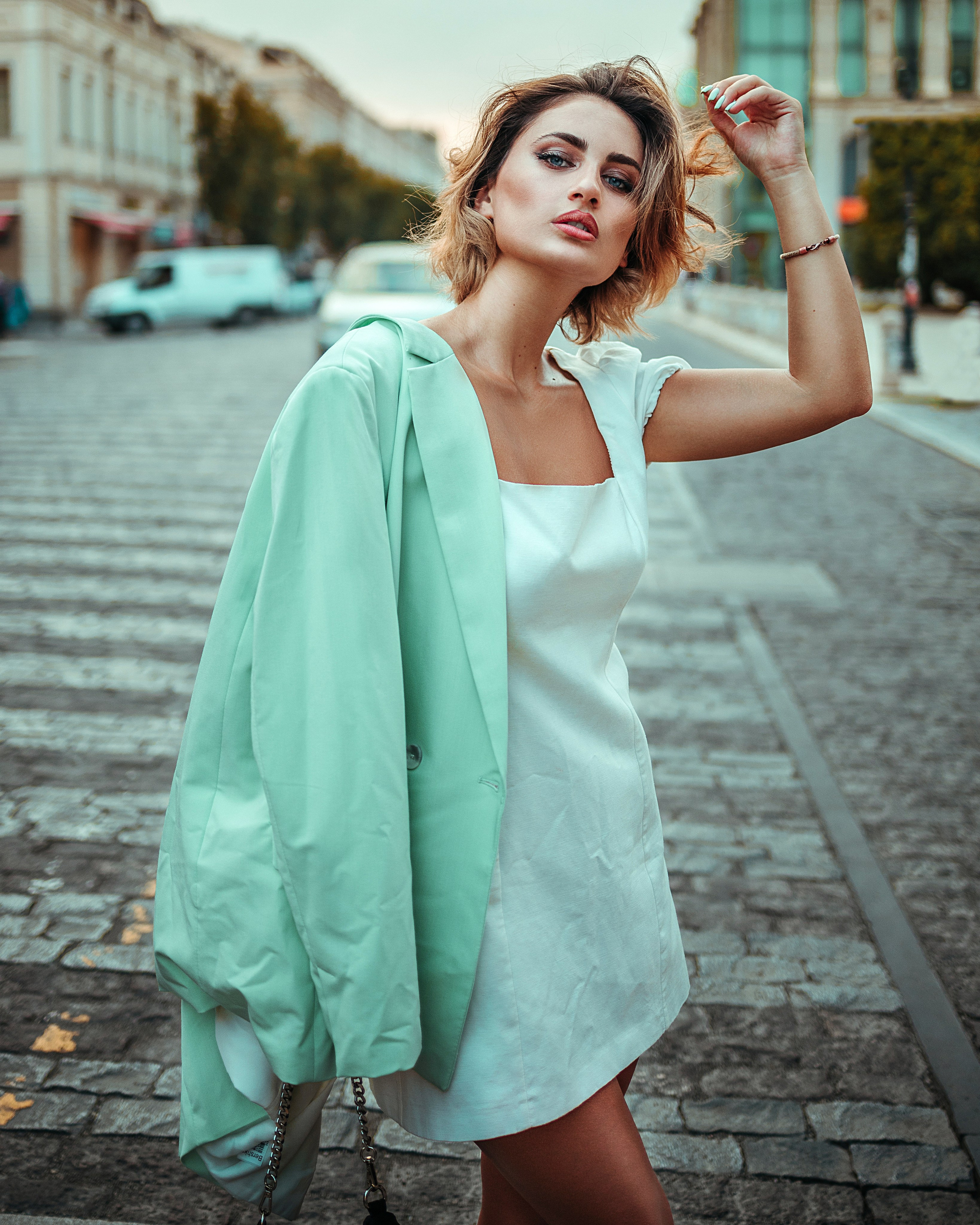 STREET PORTRAITS. Bspander