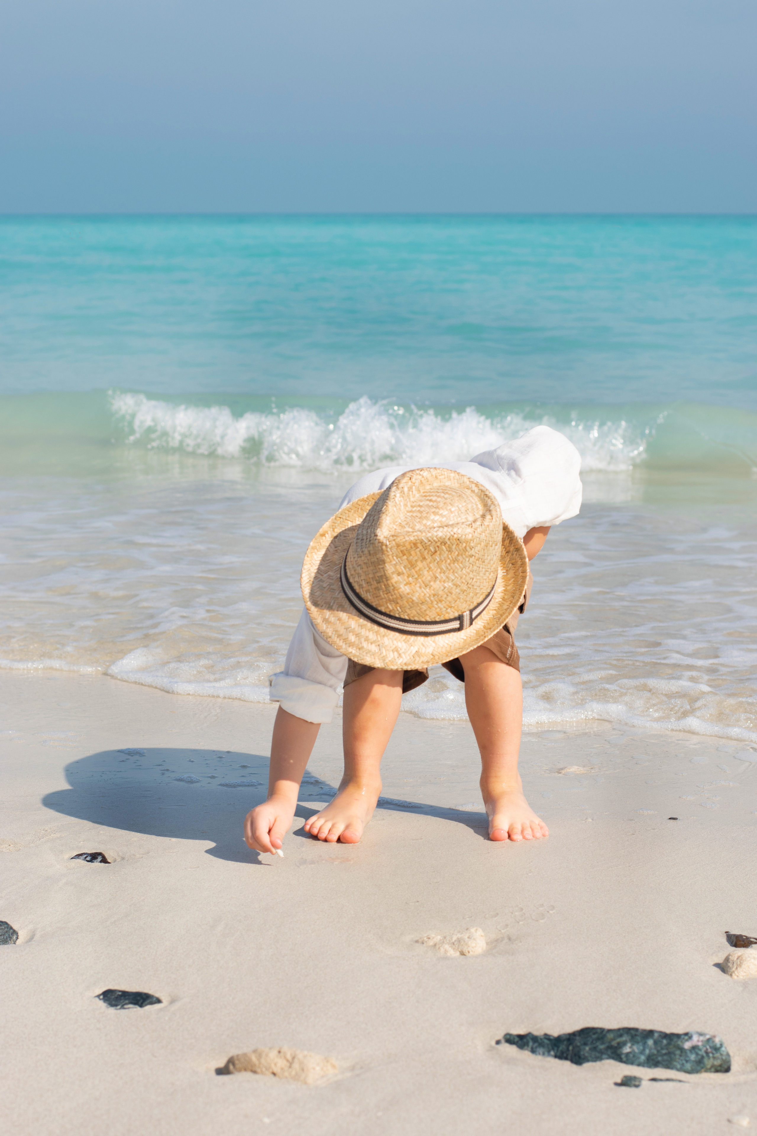 Children and the sea. Marine photography of children. Family vacation photos. Children in nature. Photo shoot on the street. Children's photos. The best children's photographer in Abu Dhabi Dubai