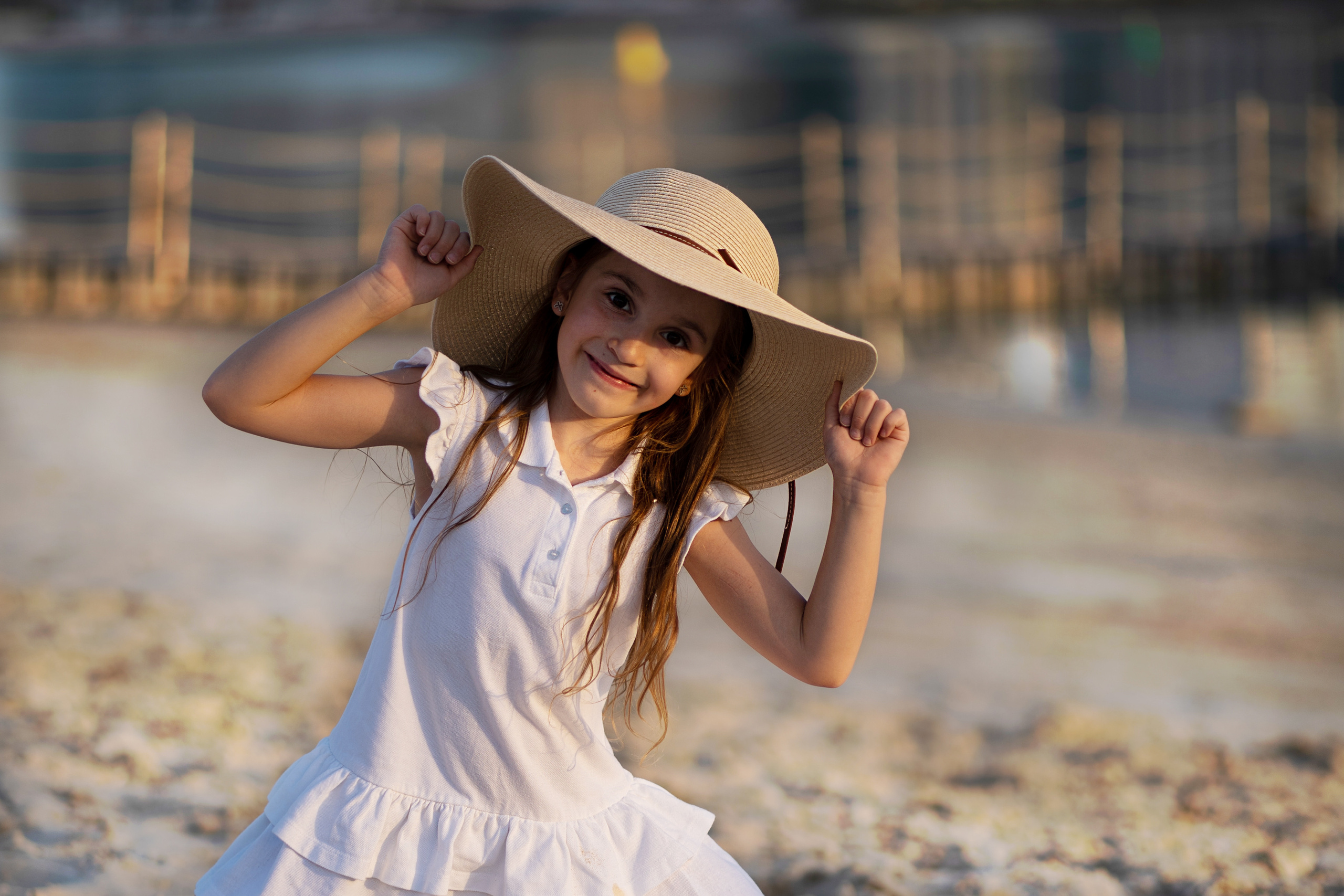 Children and the sea. Marine photography of children. Family photos on vacation. Children in nature. Photo shoot on the street. Children's photos. The best children's photographer in Abu Dhabi Dubai