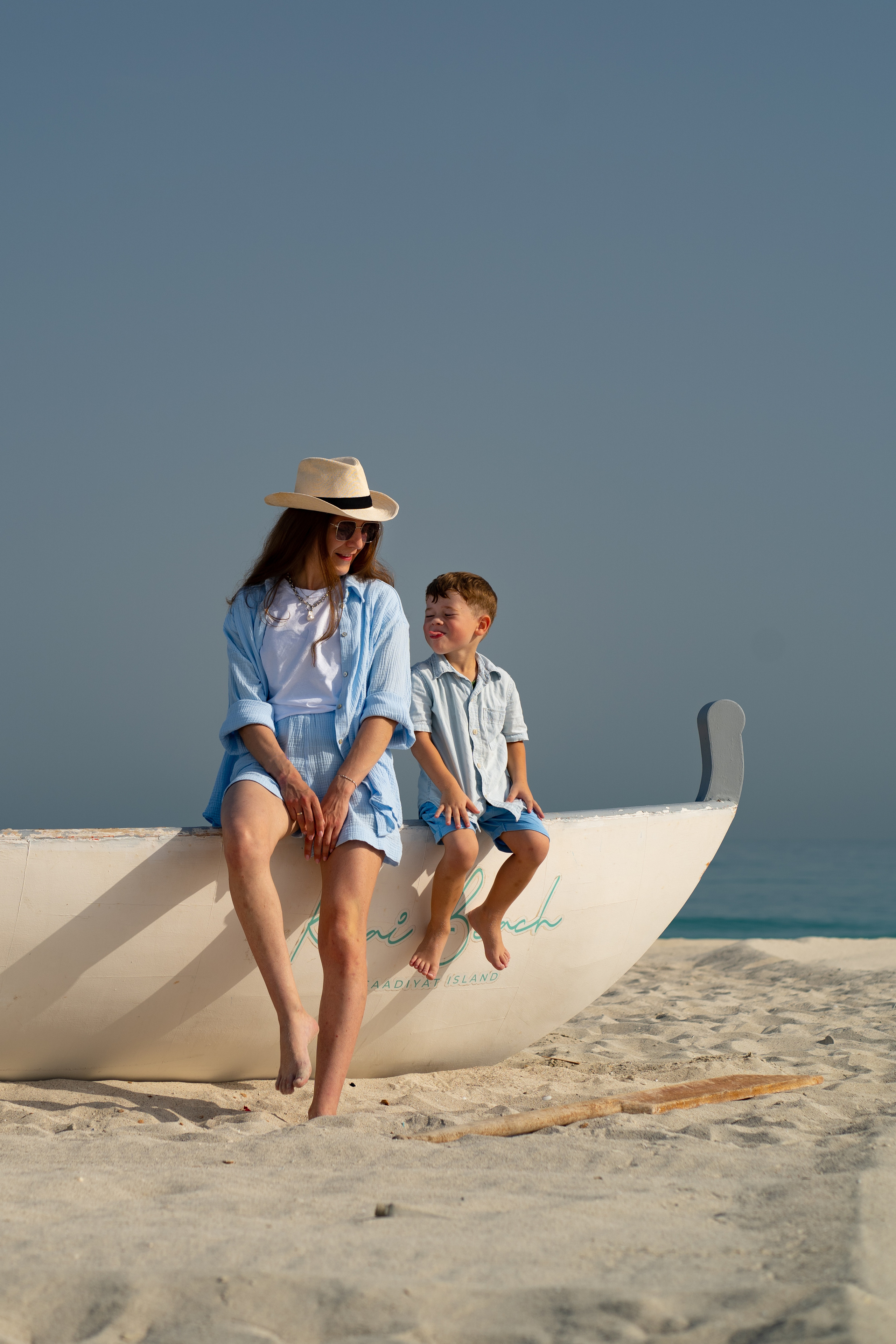 Family photos in the UAE. Photo of a family in Abu Dhabi. Russian expats. Photographer in Abu Dhabi