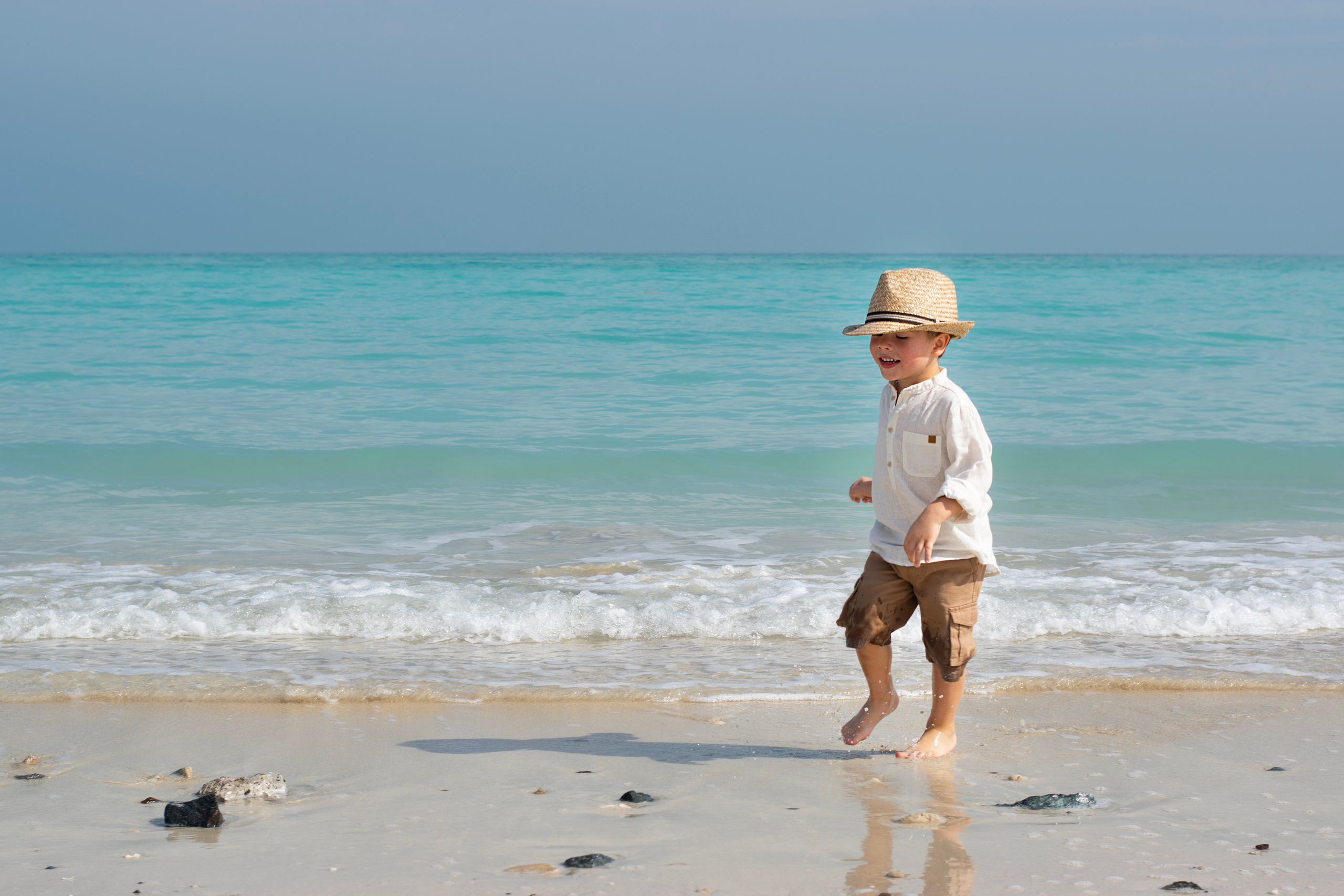 Children and the sea. Marine photography of children. Family vacation photos. Children in nature. Photo shoot on the street. Children's photos. The best children's photographer in Abu Dhabi Dubai