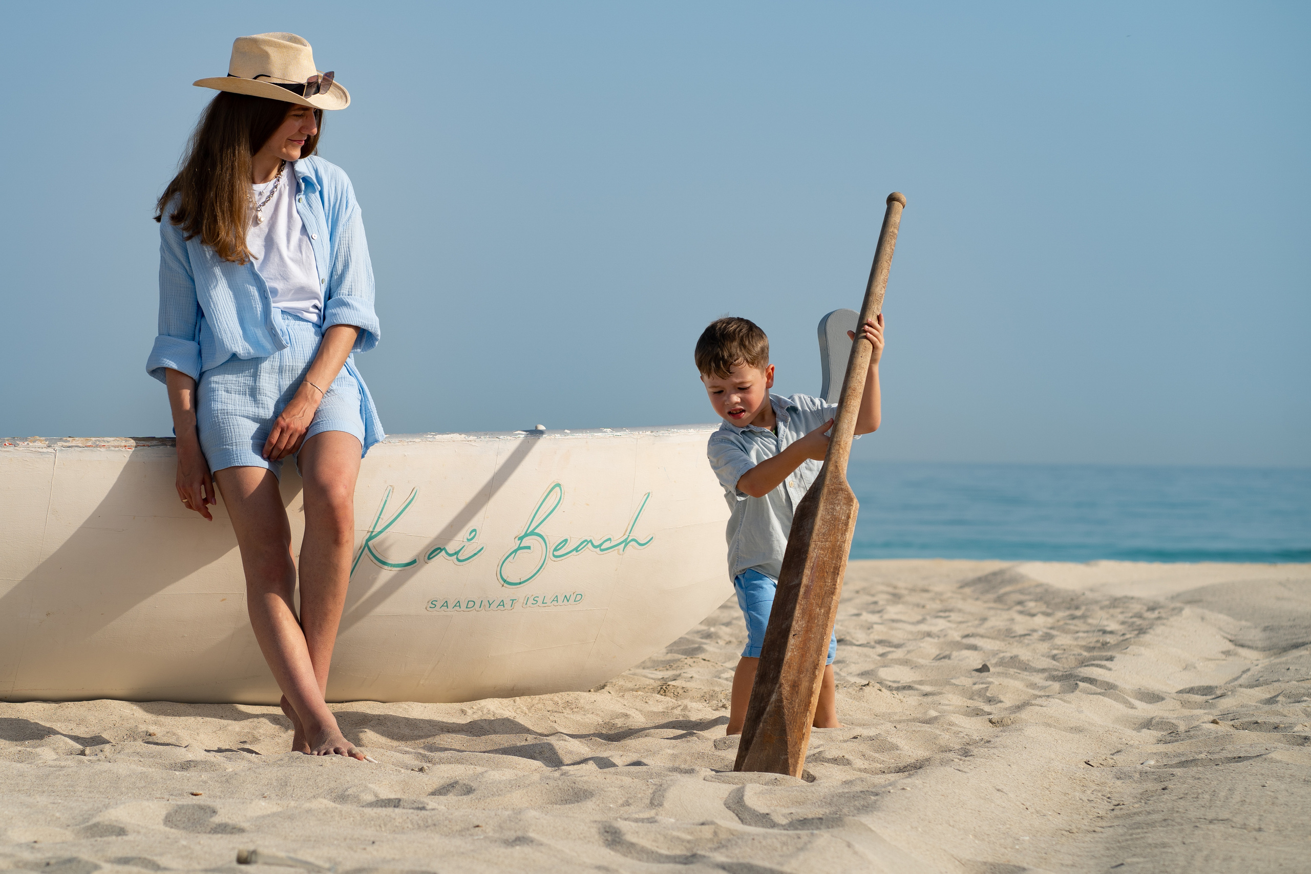 The best beach photos in Abu Dhabi. Photo shoot on the beach of Abu Dhabi Dubai