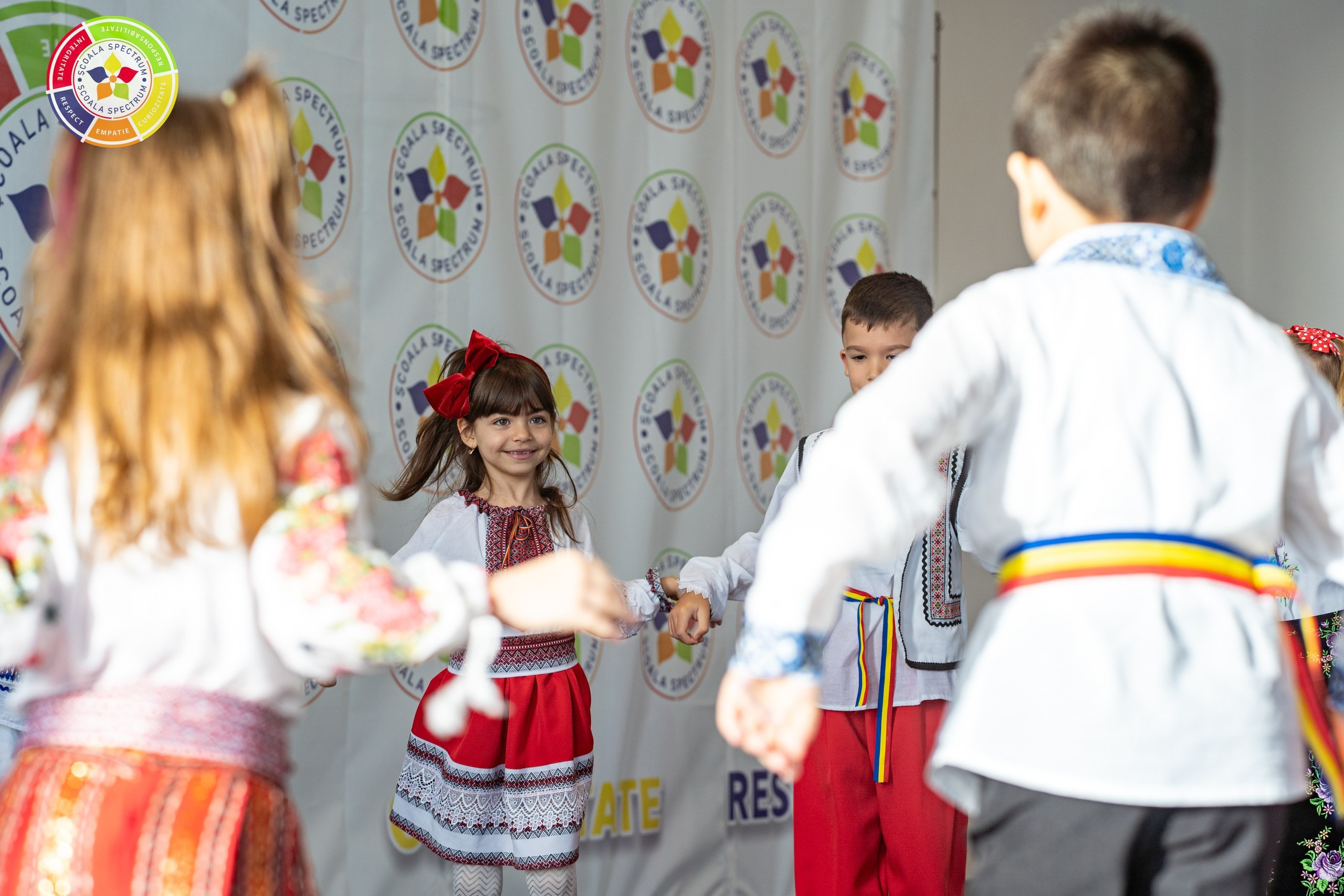 Dansul Steluțelor 2025 Spectrum. Adelinne — fotograf profesionist în Constanța pentru familii, bebeluși și evenimente