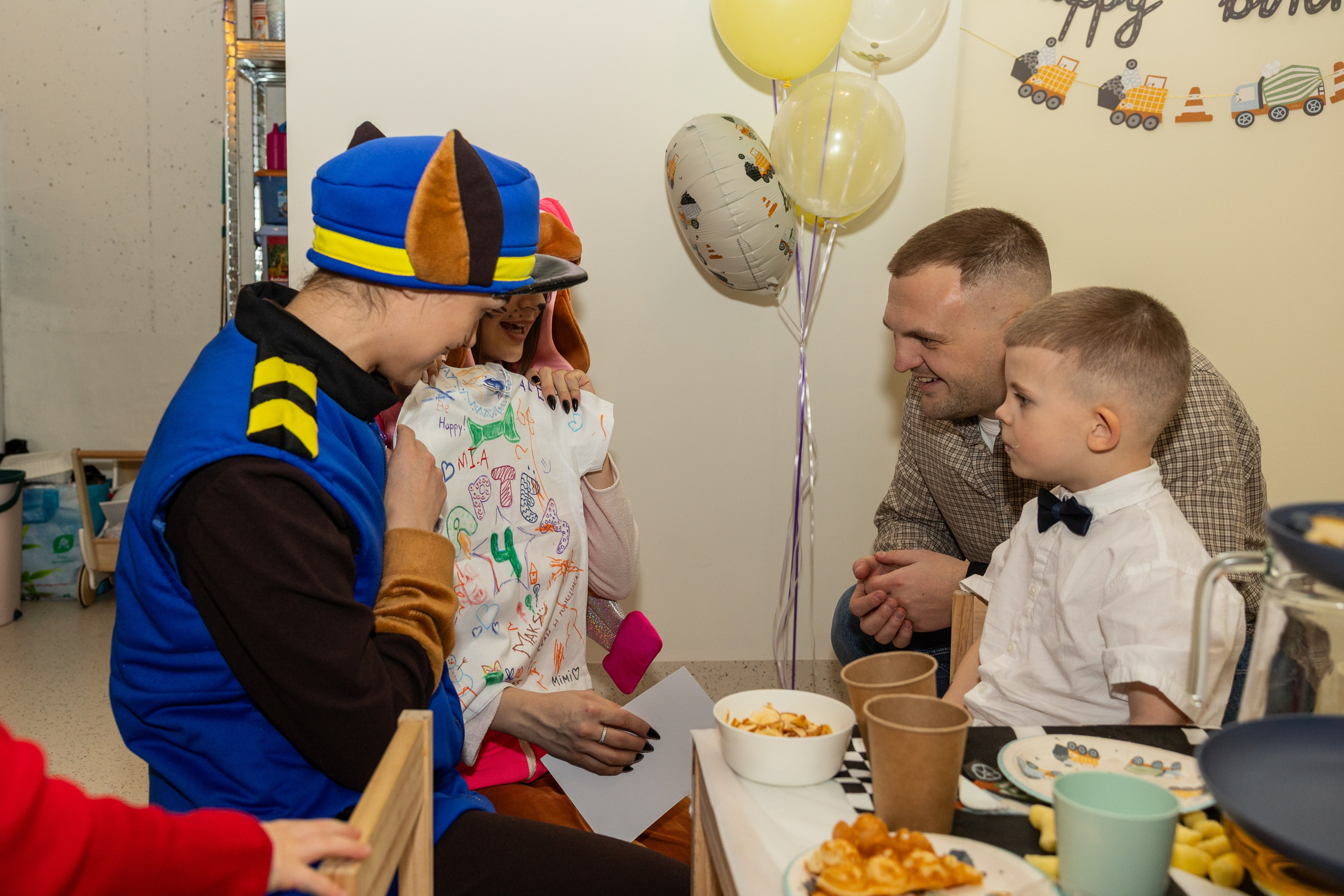 День рождения Артёма 24 января 2026 года. Семейный и детский фотограф в Варшаве Мила Бобровская