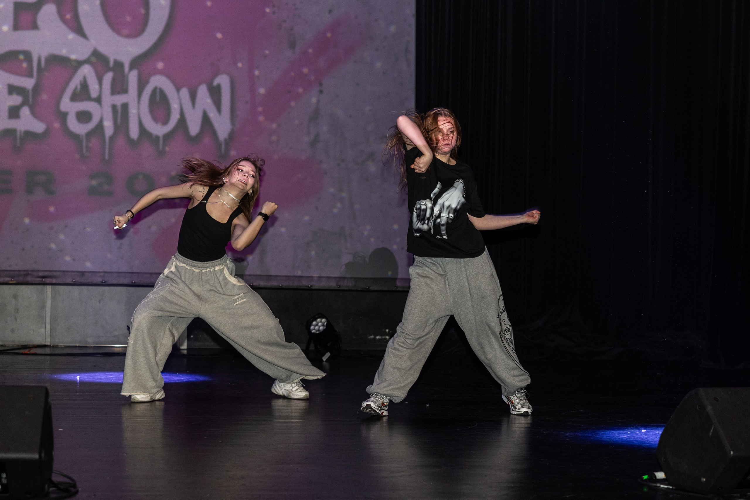 LEO DANCE SHOW WINTER 2025. Семейный и детский фотограф в Варшаве Мила Бобровская