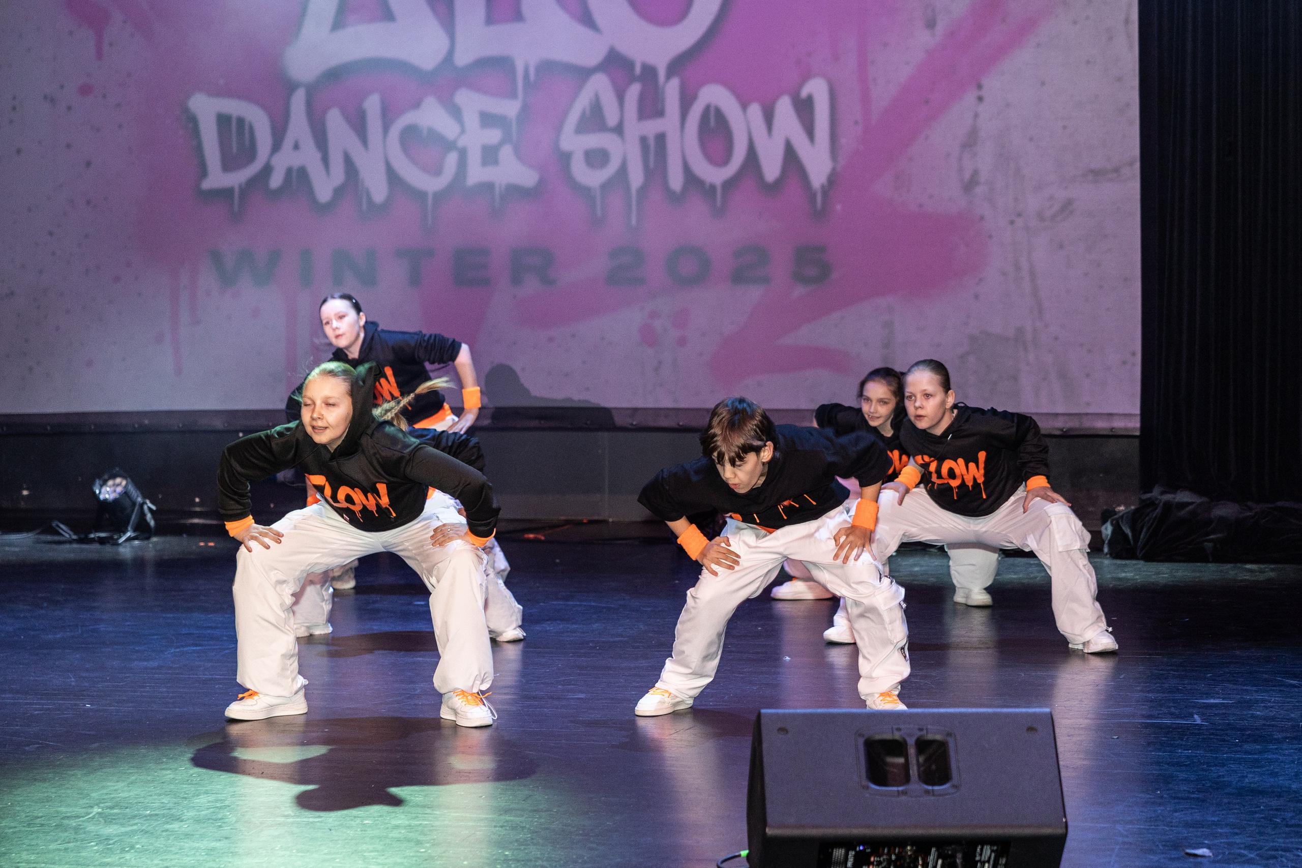 LEO DANCE SHOW WINTER 2025. Семейный и детский фотограф в Варшаве Мила Бобровская