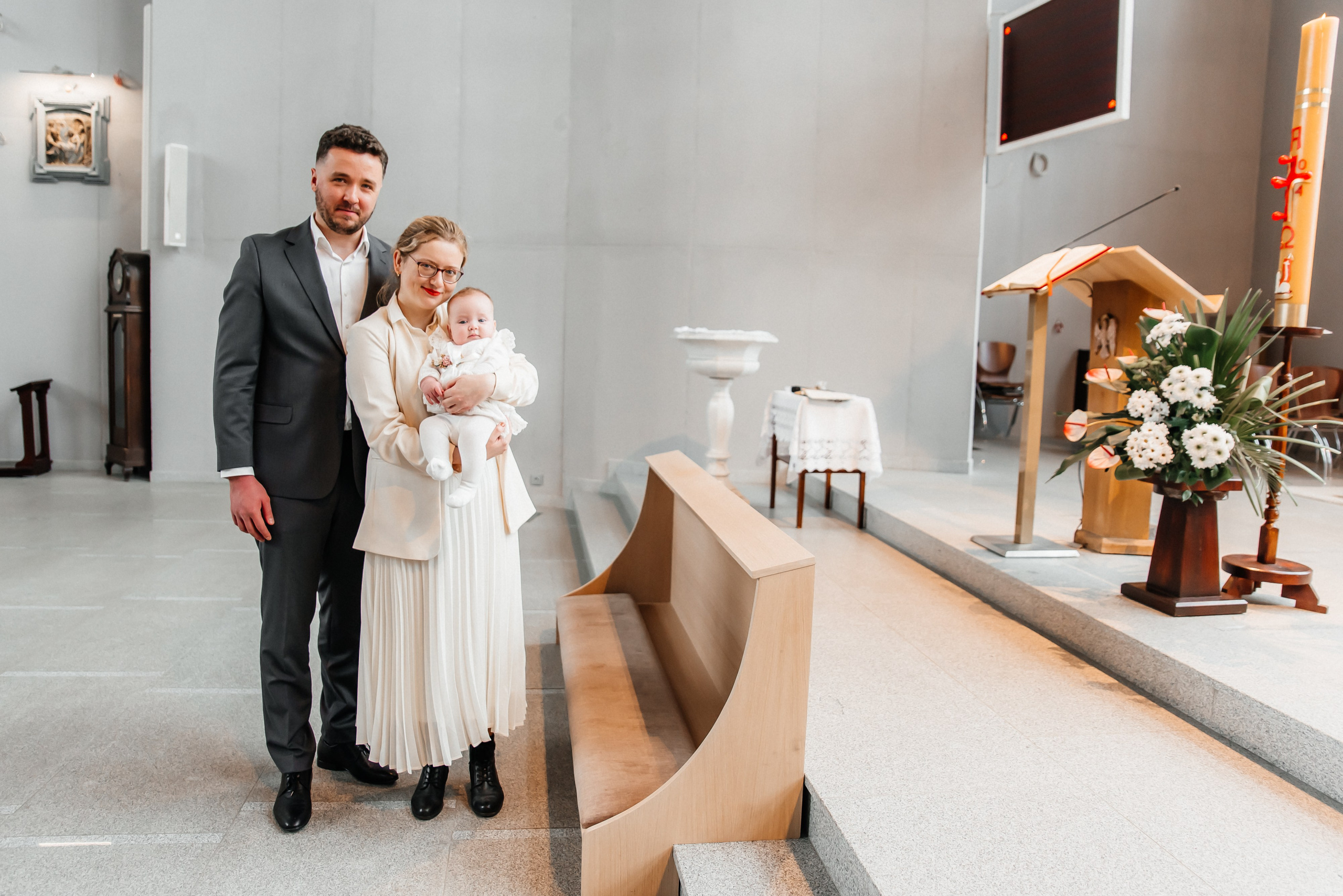 Chrzest Maja. Eugene Save – Fotograf Ślubny i Rodzinny | Warszawa i Cała Polska