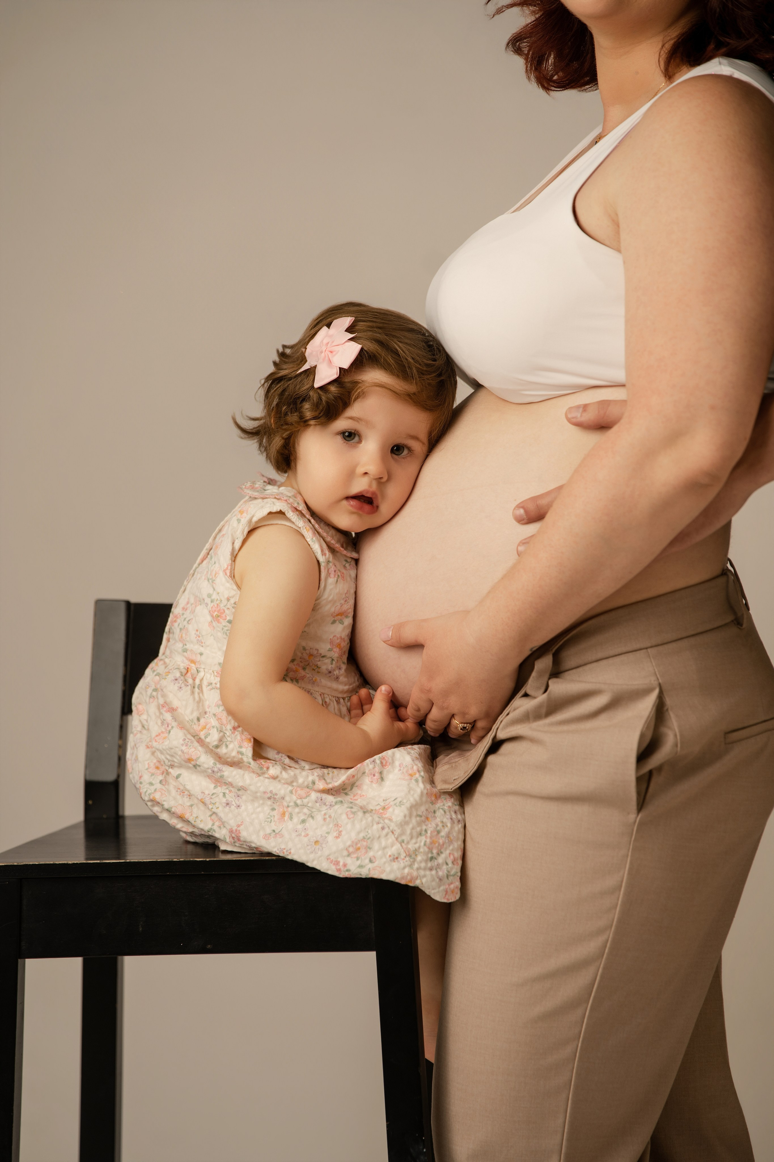 Photographe grossesse Paris, Pregnancy photographer Paris. Photographer in Paris