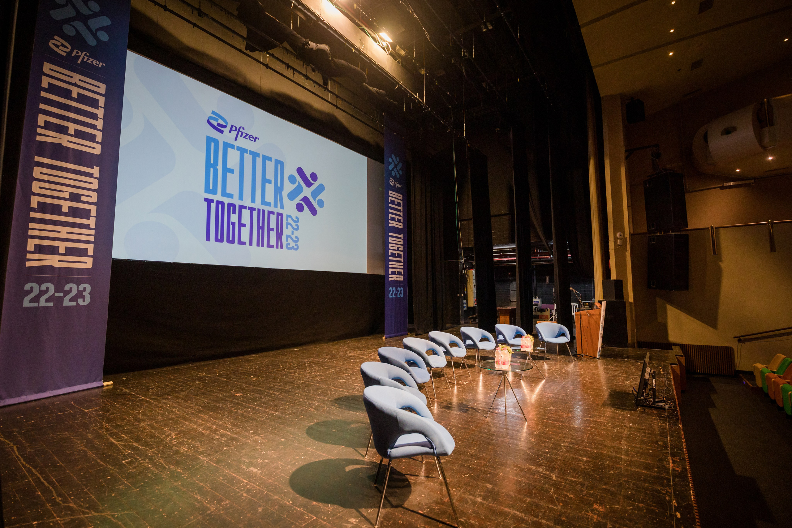 Pfizer. AMIR BUCHNIK PHOTOGRAPHER