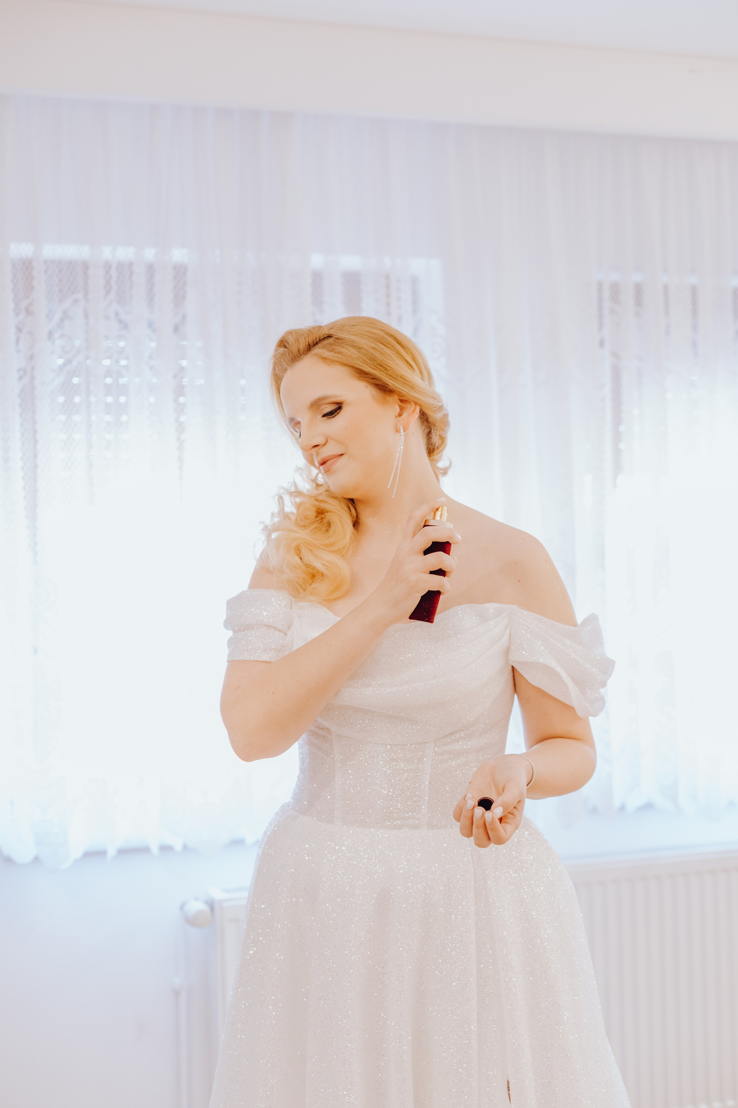 Alexandru & Maria. Wedding & couple photographer from Romania Rut Vetan