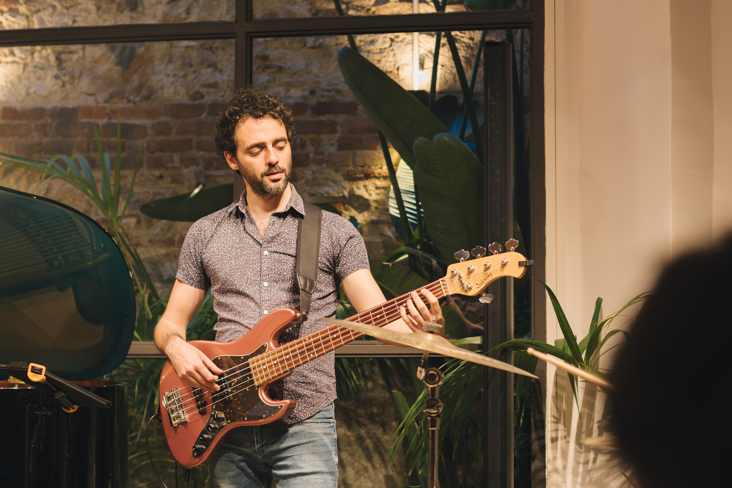 Neslive Music, Barcelona. Alexandra Uzianova — photo and video content in Barcelona