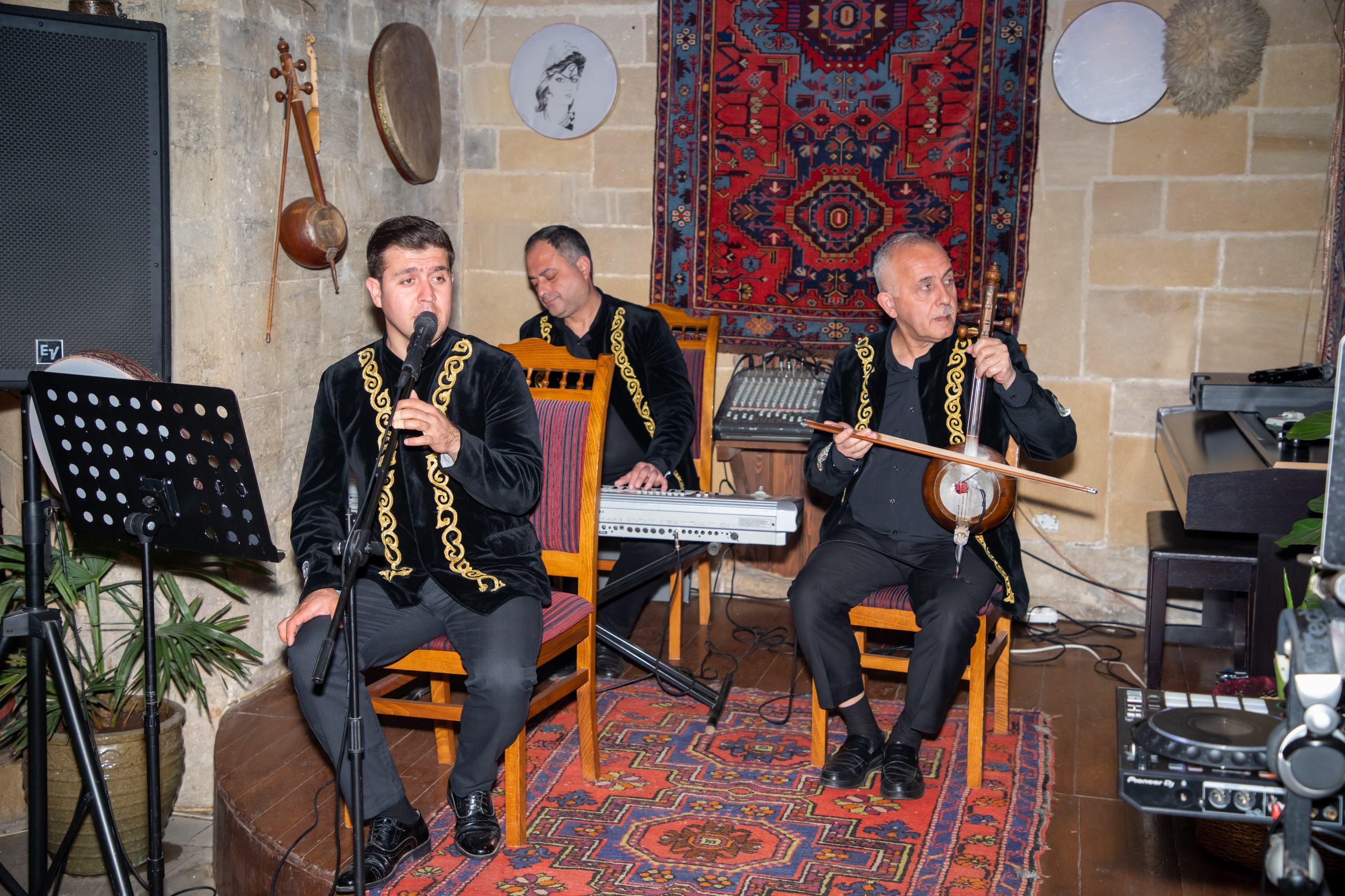 Gala-Dinner with the French Countess, the main etiquette expert Marie de Tilly. Baku Photographer