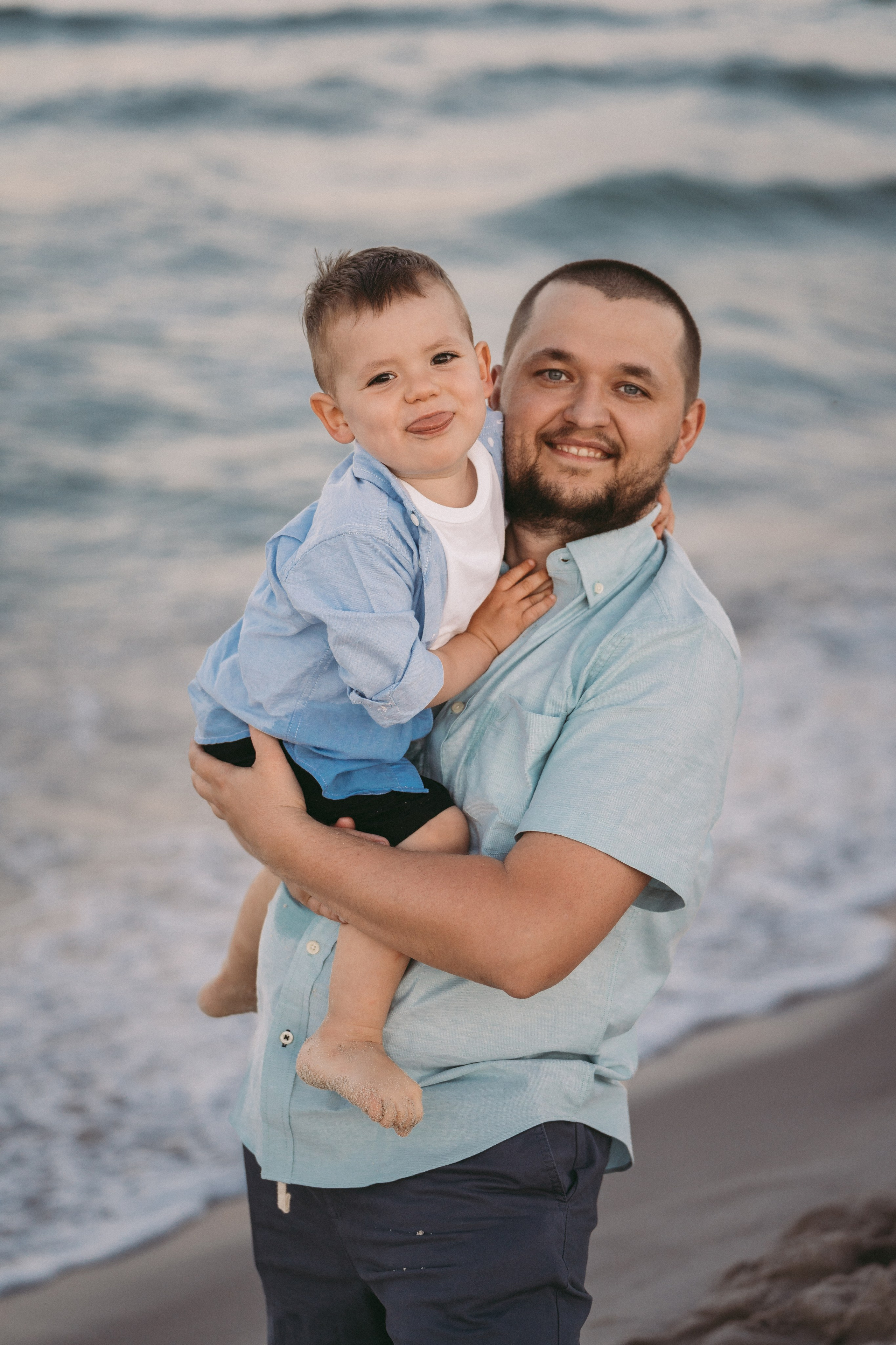 Arthur, Tatyana, Daniel. Ocean. Wedding and family photographer and videographer PA, NJ, NY, DE, MD