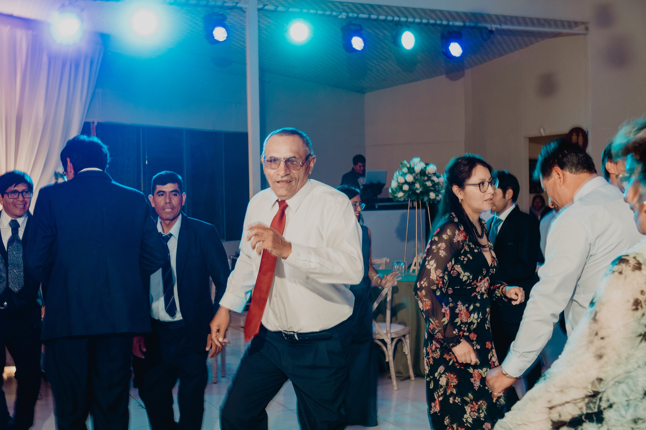 FERNANDO + MARIBEL | BODA RELIGIOSA. Studio KVTA | Fotografía y Video de Bodas en Arequipa