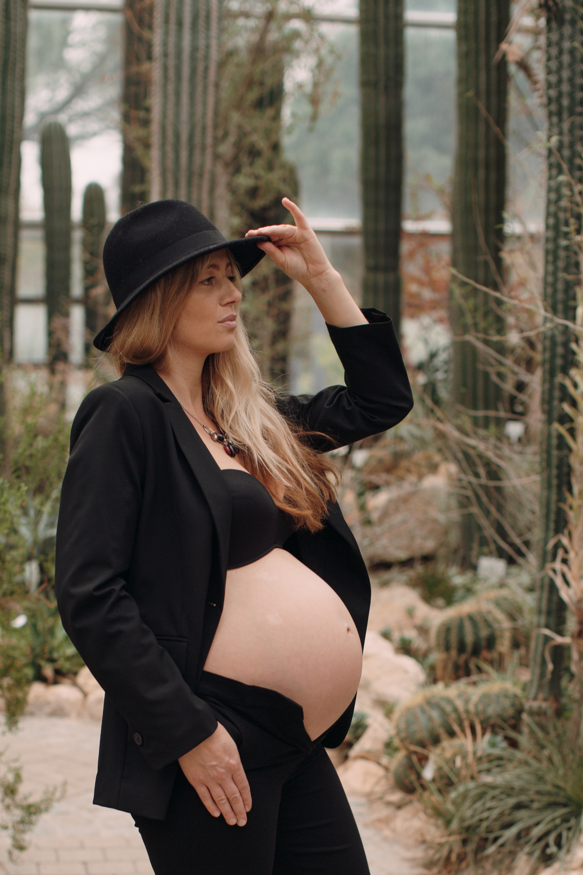 Albina im Garten. Семейный и свадебный фотограф в Франкфурте на Майне Алина Браун