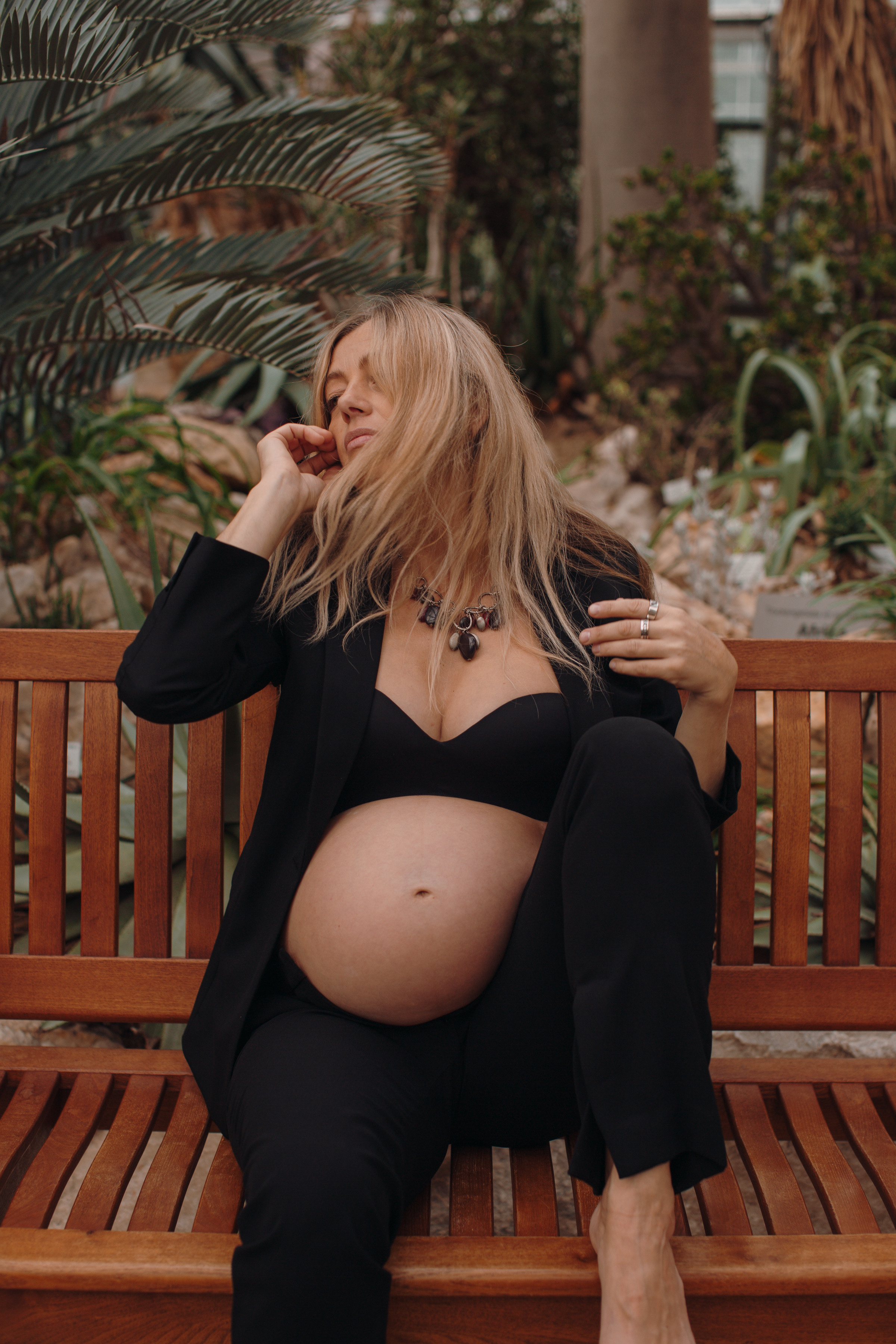 Albina im Garten. Семейный и свадебный фотограф в Франкфурте на Майне Алина Браун