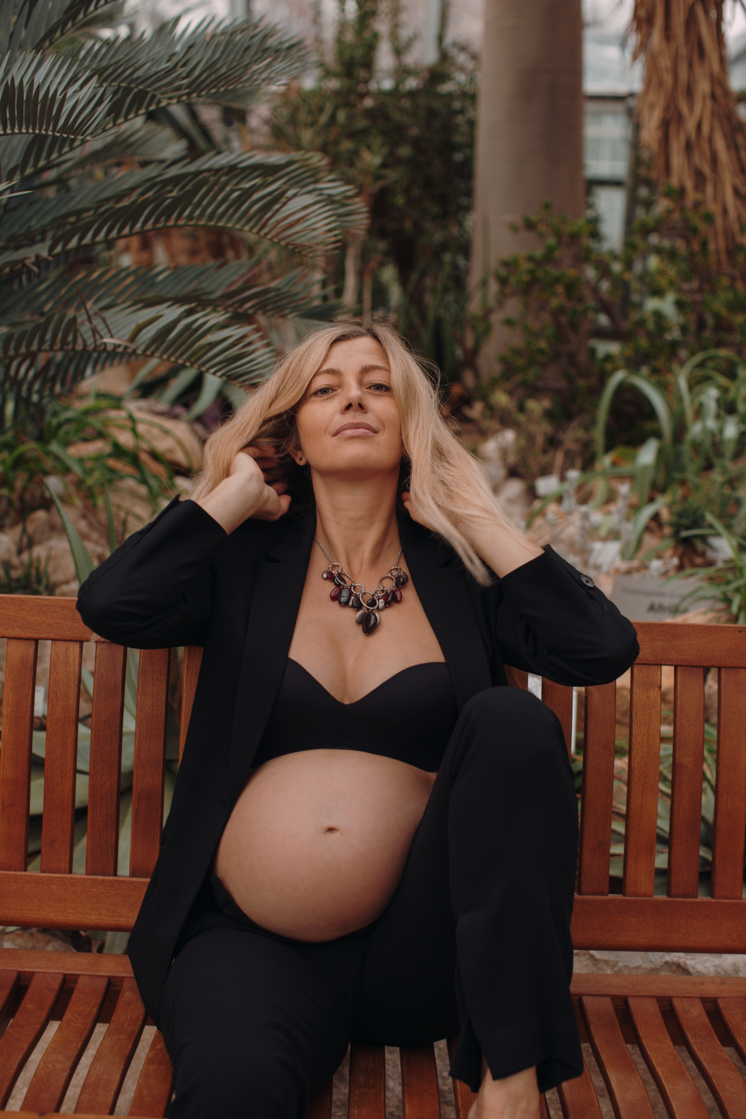 Albina im Garten. Семейный и свадебный фотограф в Франкфурте на Майне Алина Браун