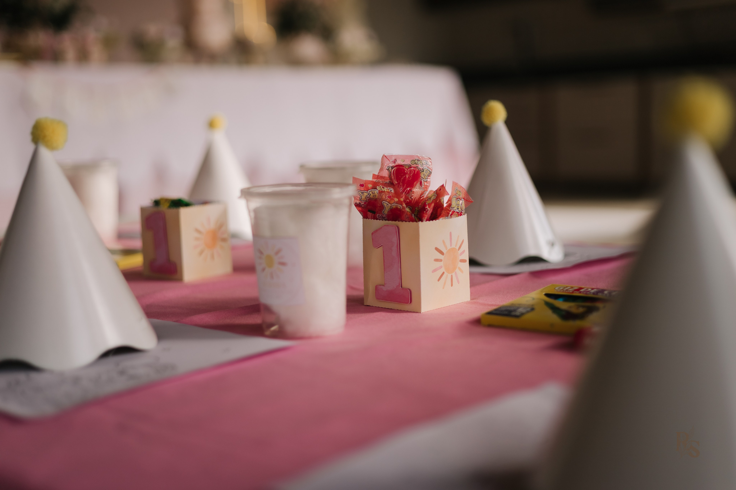 Aurora — 1 ano. Fotógrafo Richard Silvestre — Casamentos na Bahia