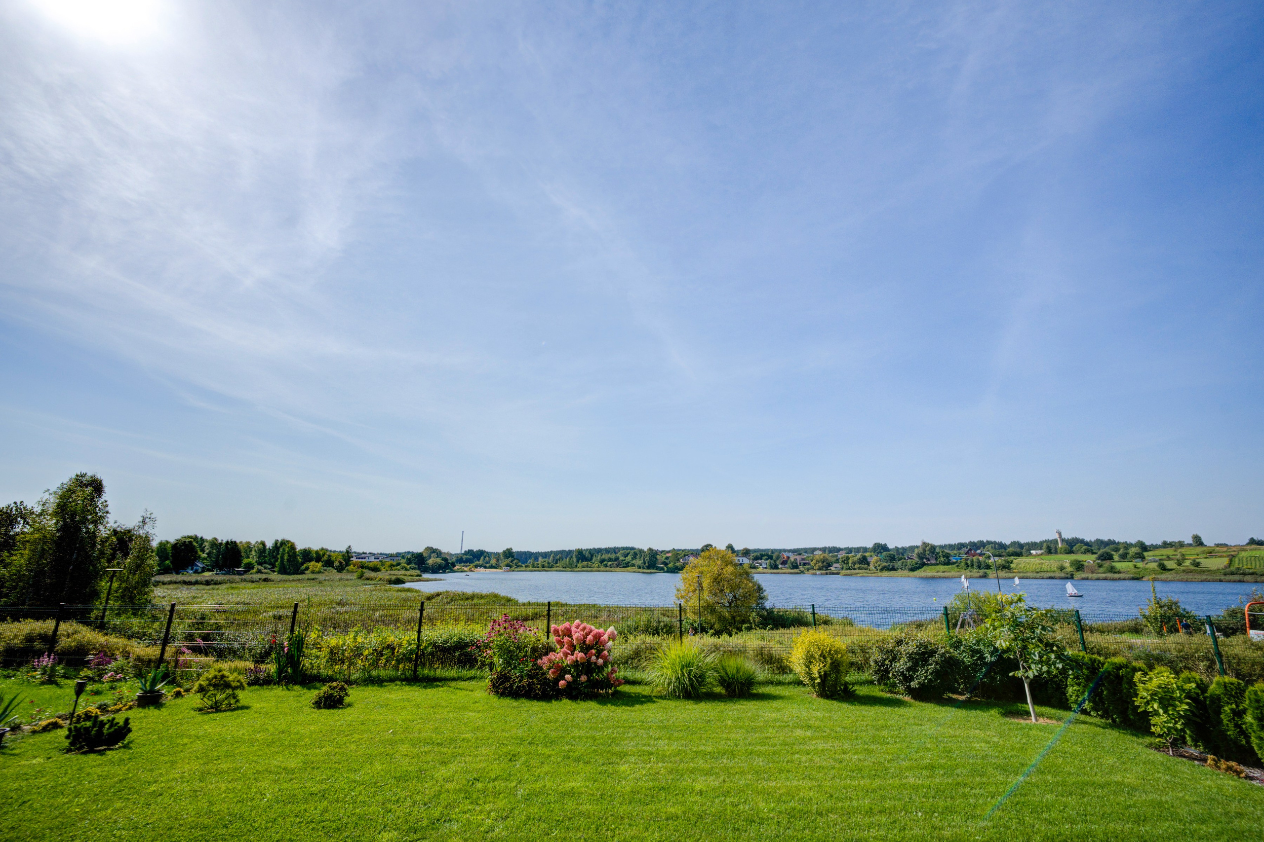 Gilužio g. 49, 2k. butas prie ežero. Elina Sapiega fotografė Vilniuje