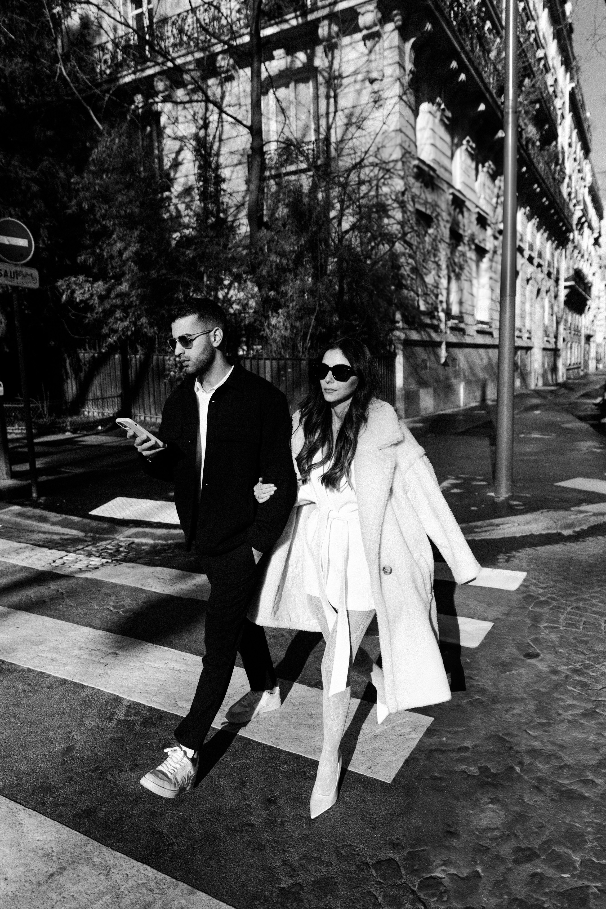 Pre-Wedding Couple Photo Walk in Paris | Engagement Photography. Paris Wedding Photographer