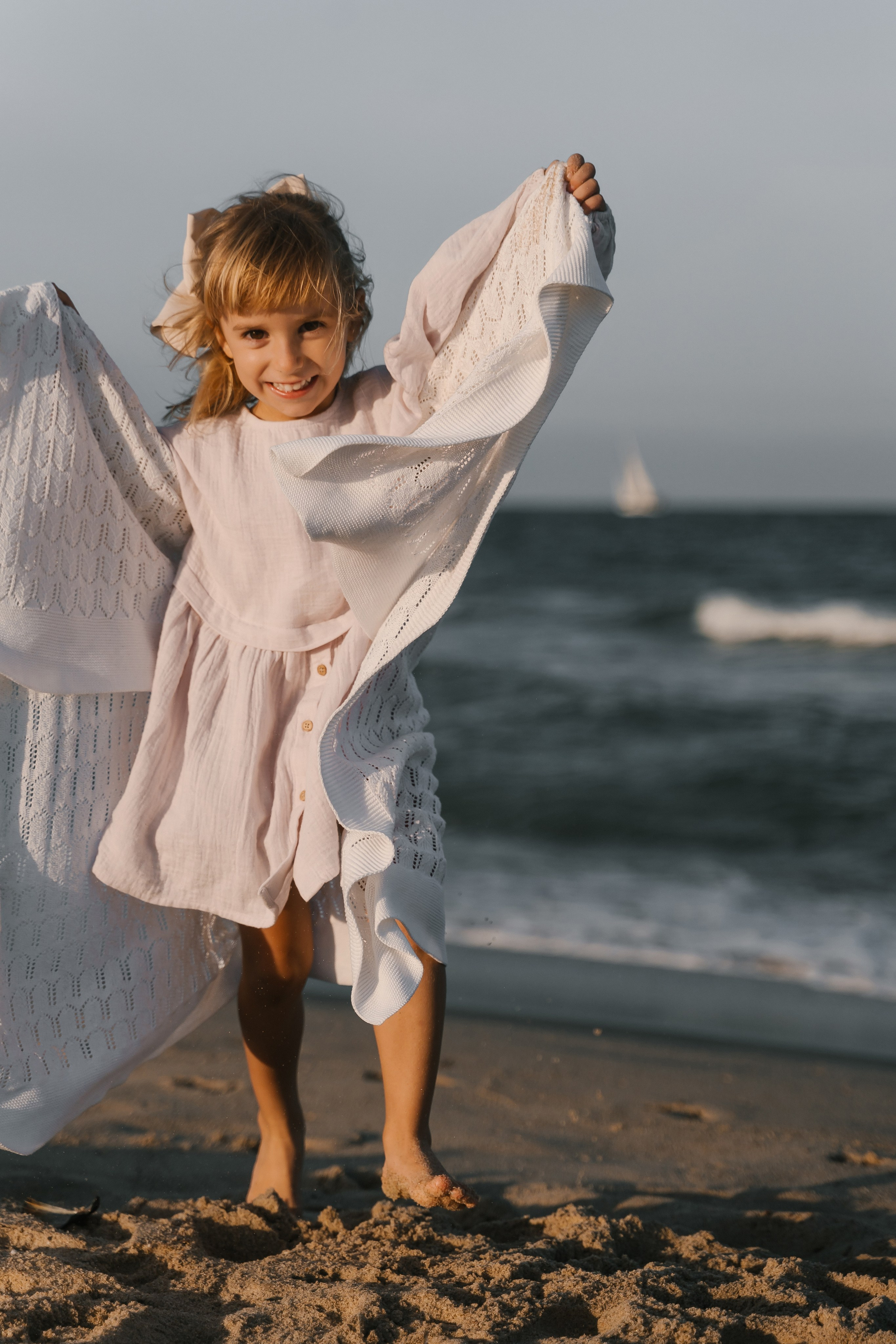 Julia, Pedro y Mia. Fotógrafa de bodas y familias en España, Valencia: Nadia ProFoto
