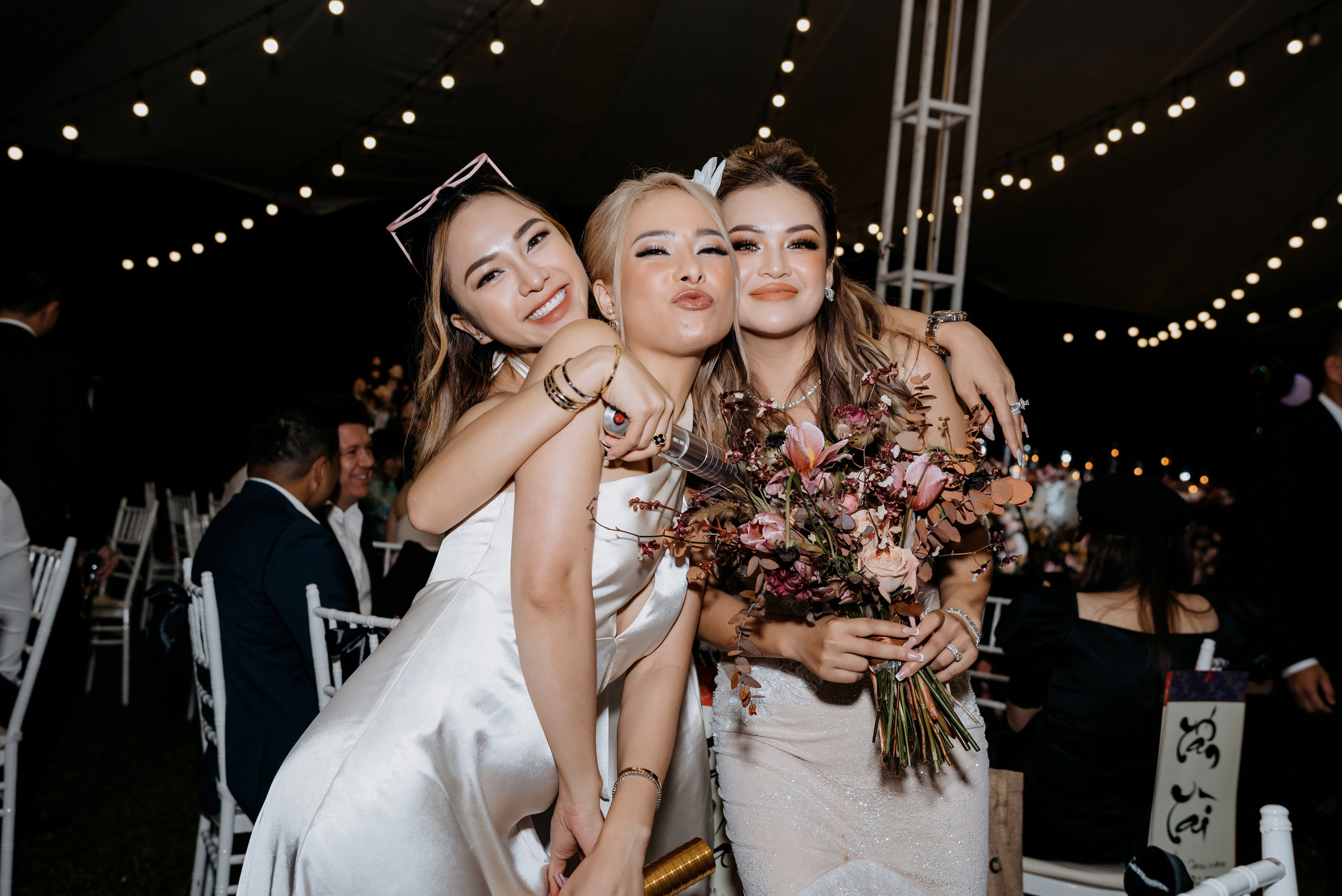 JESSE & MIMI / Destination wedding. Nhiếp ảnh gia đám cưới hàng đầu tại Thành Phố Hồ Chí Minh
