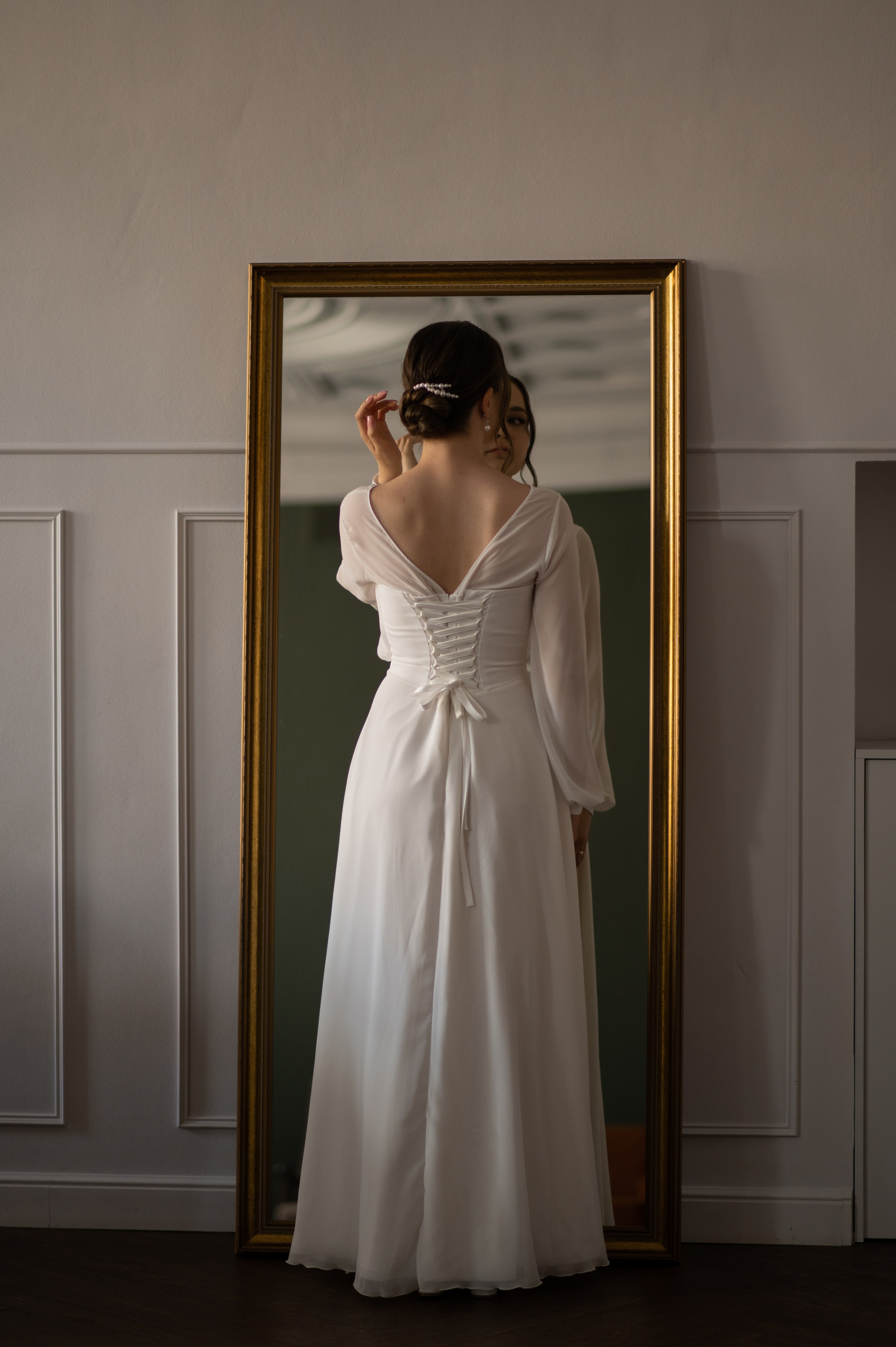 Smile. Wedding and commercial photographer