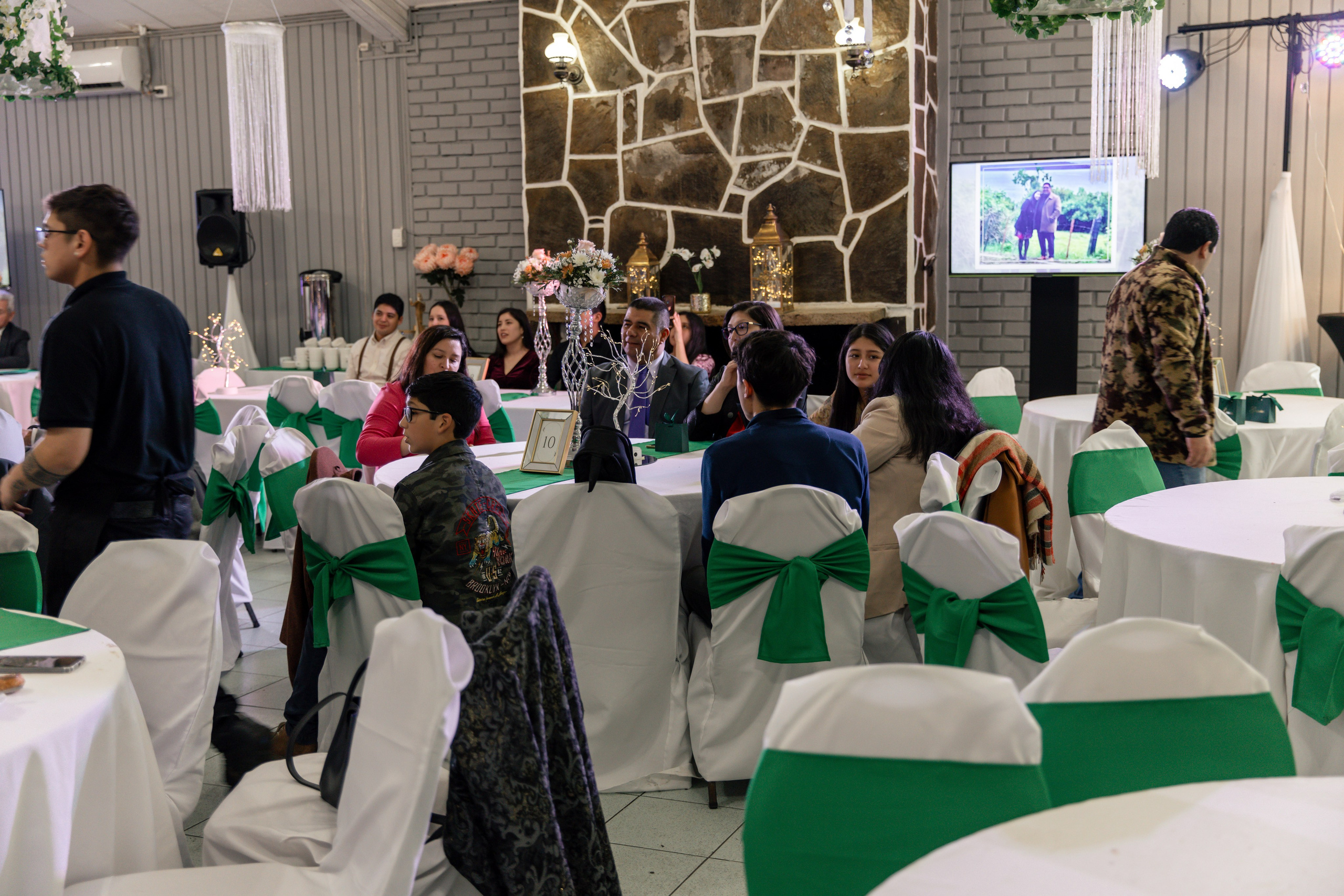 Johana y Edgar. Dinka & Emilio - El arte de preservar lo que no se repite