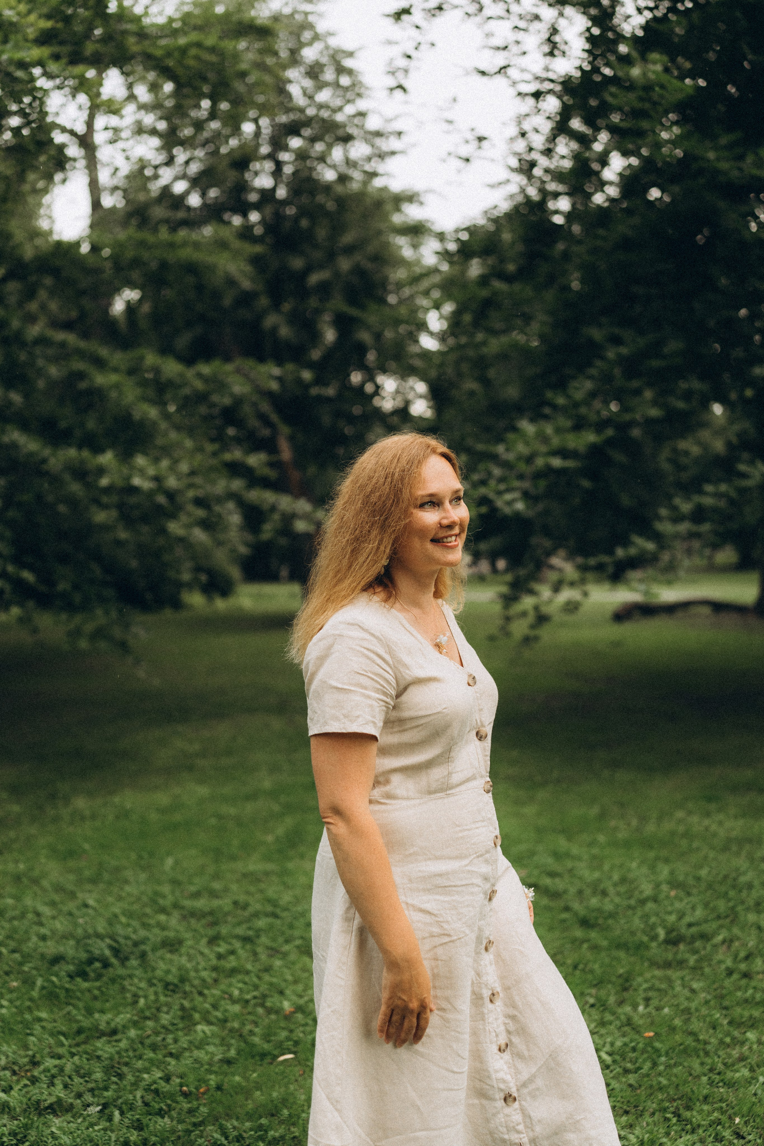 Kaivopuisto. Wedding and potrait photographer in Helsinki Vickan O