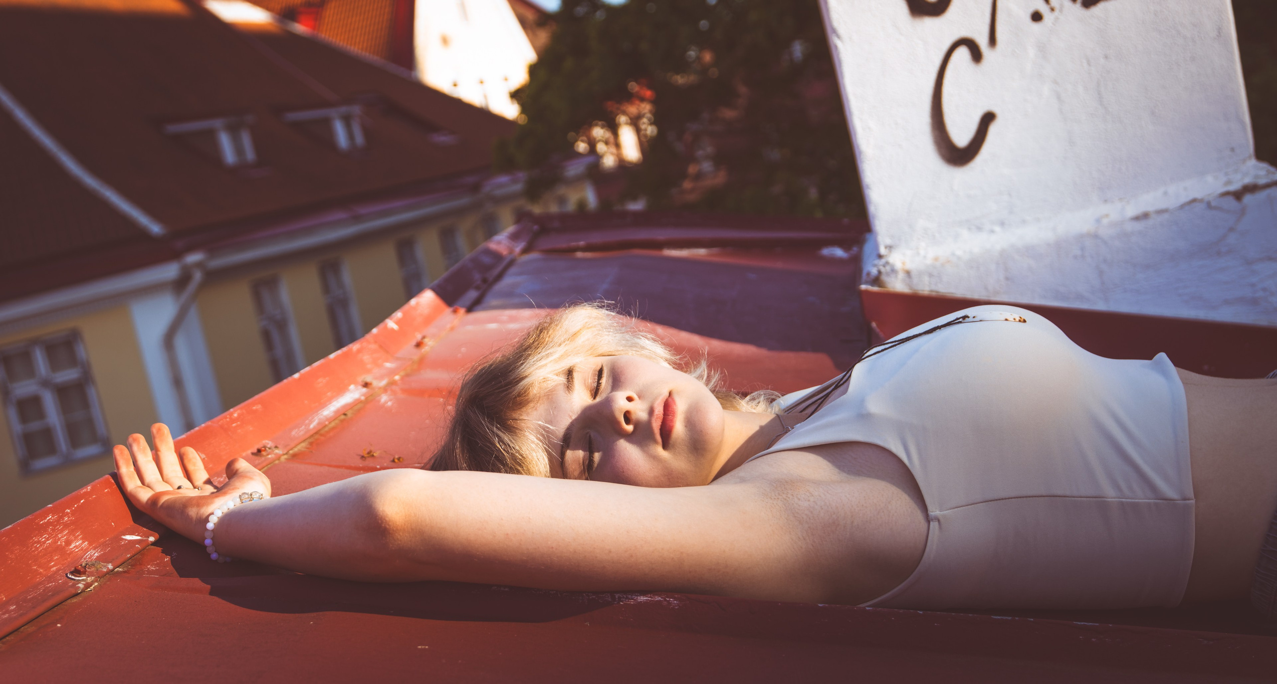 Lahe graatsia (Sonja). Nebula 25 — Fotod teie hingele