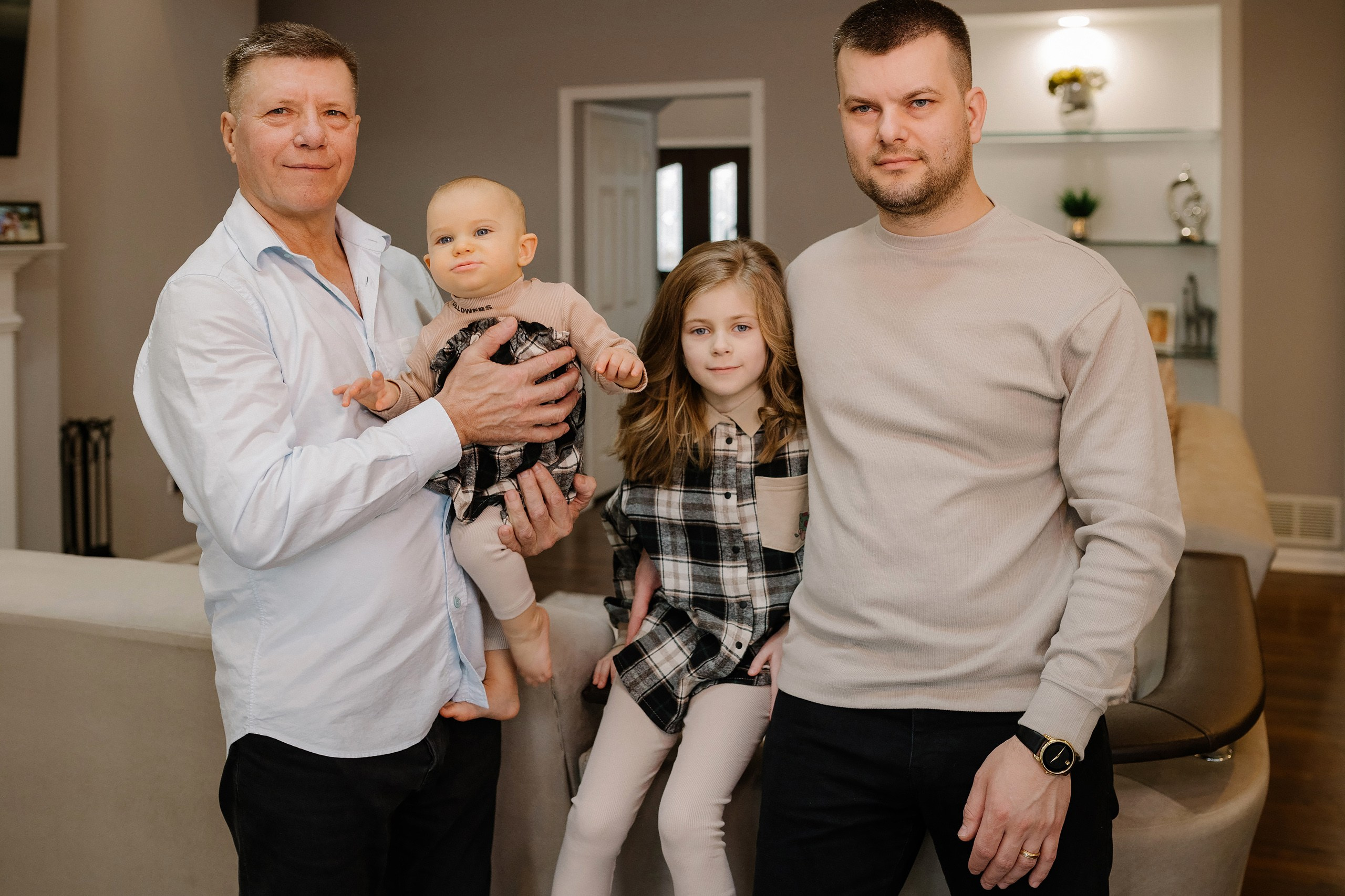 27.01.23 Family Photoshoot. Wedding family event photographer in Chicago Nick Yushevich