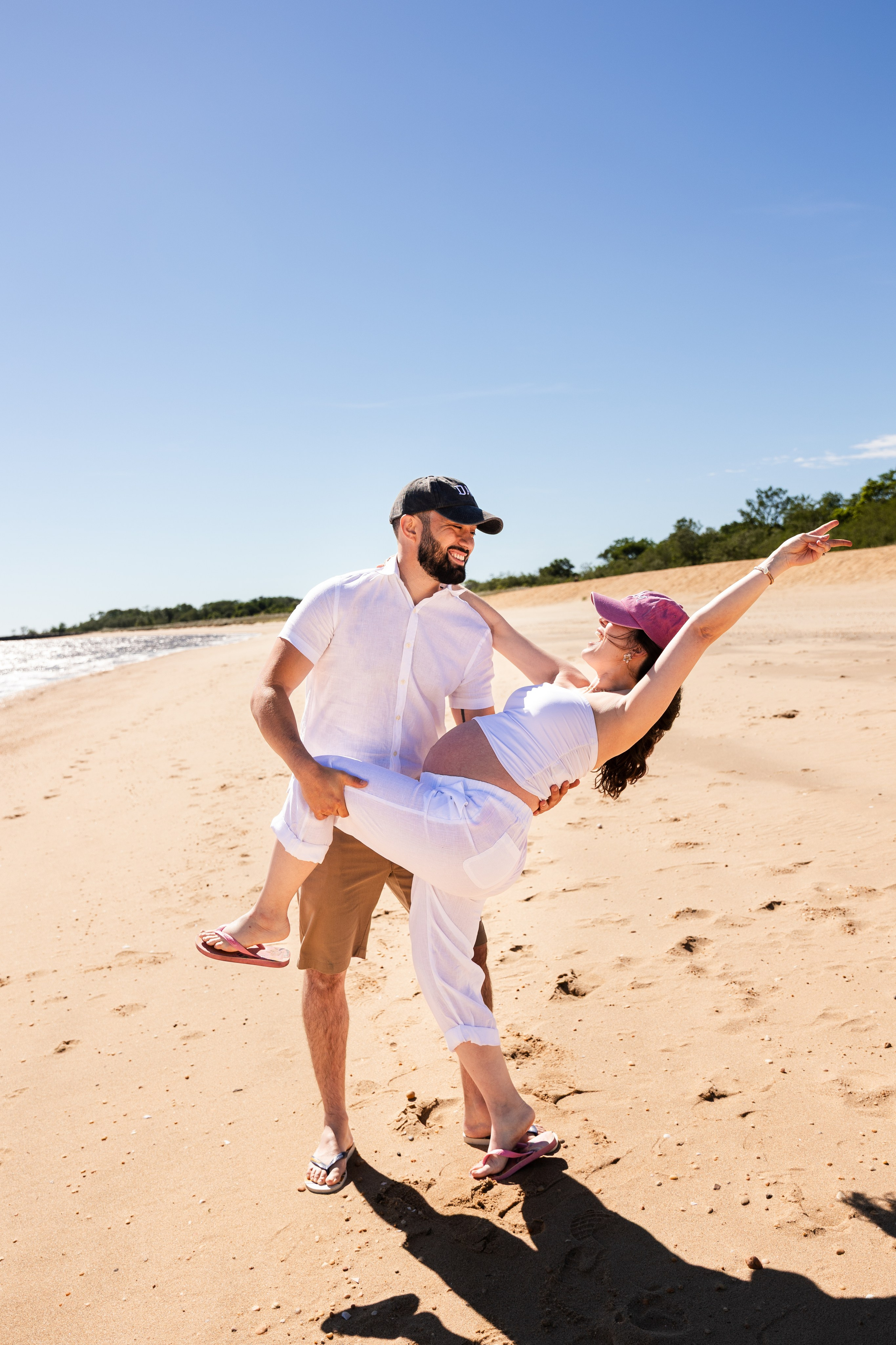 Beachside Maternity at Ideal Beach, NJ. Family, lifestyle, and commercial photography in New York and New Jersey