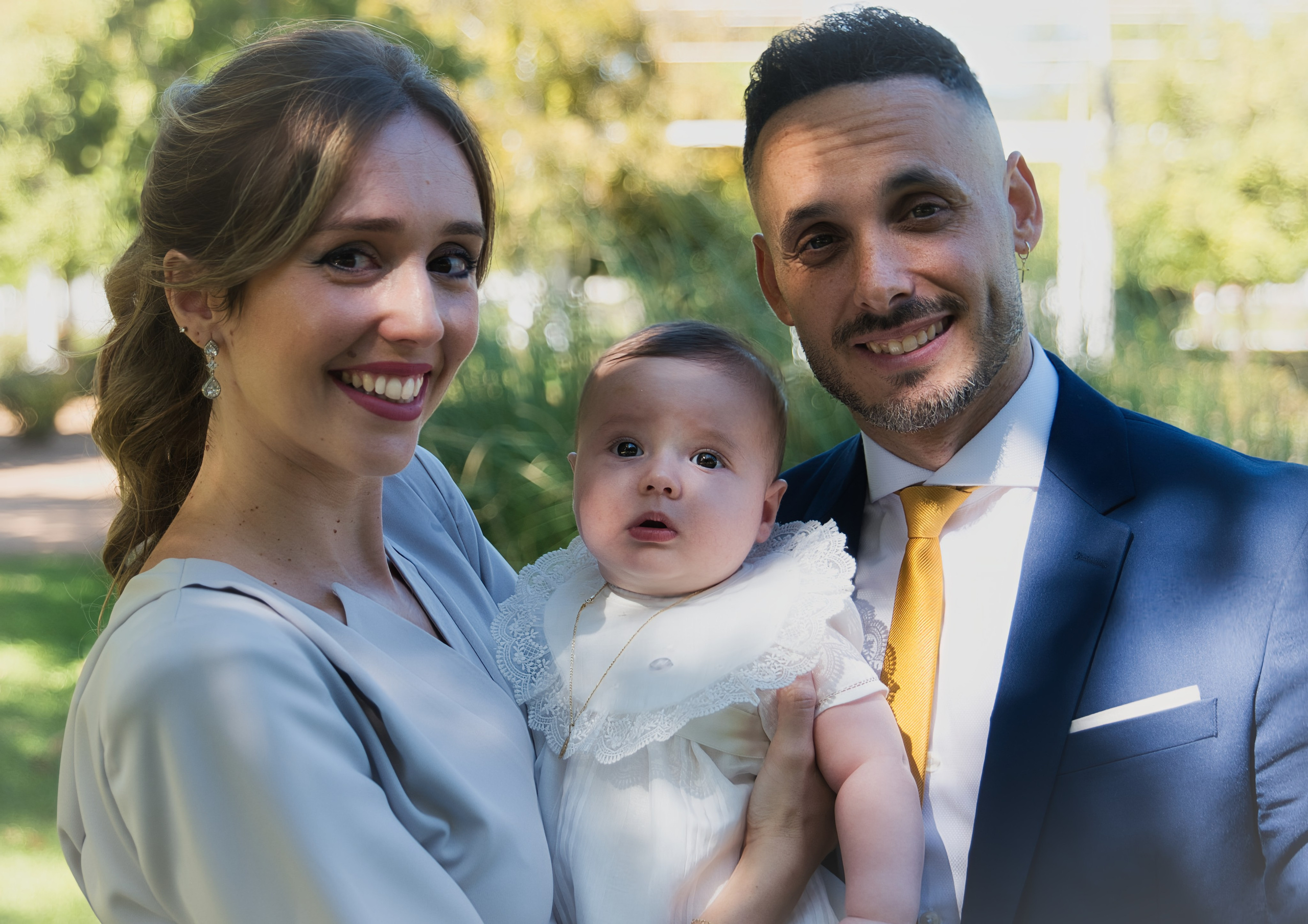 Fotografía de familia en Córdoba. Sesiones naturales y llenas de emoción. Fotógrafo y videógrafo en Córdoba (España)
