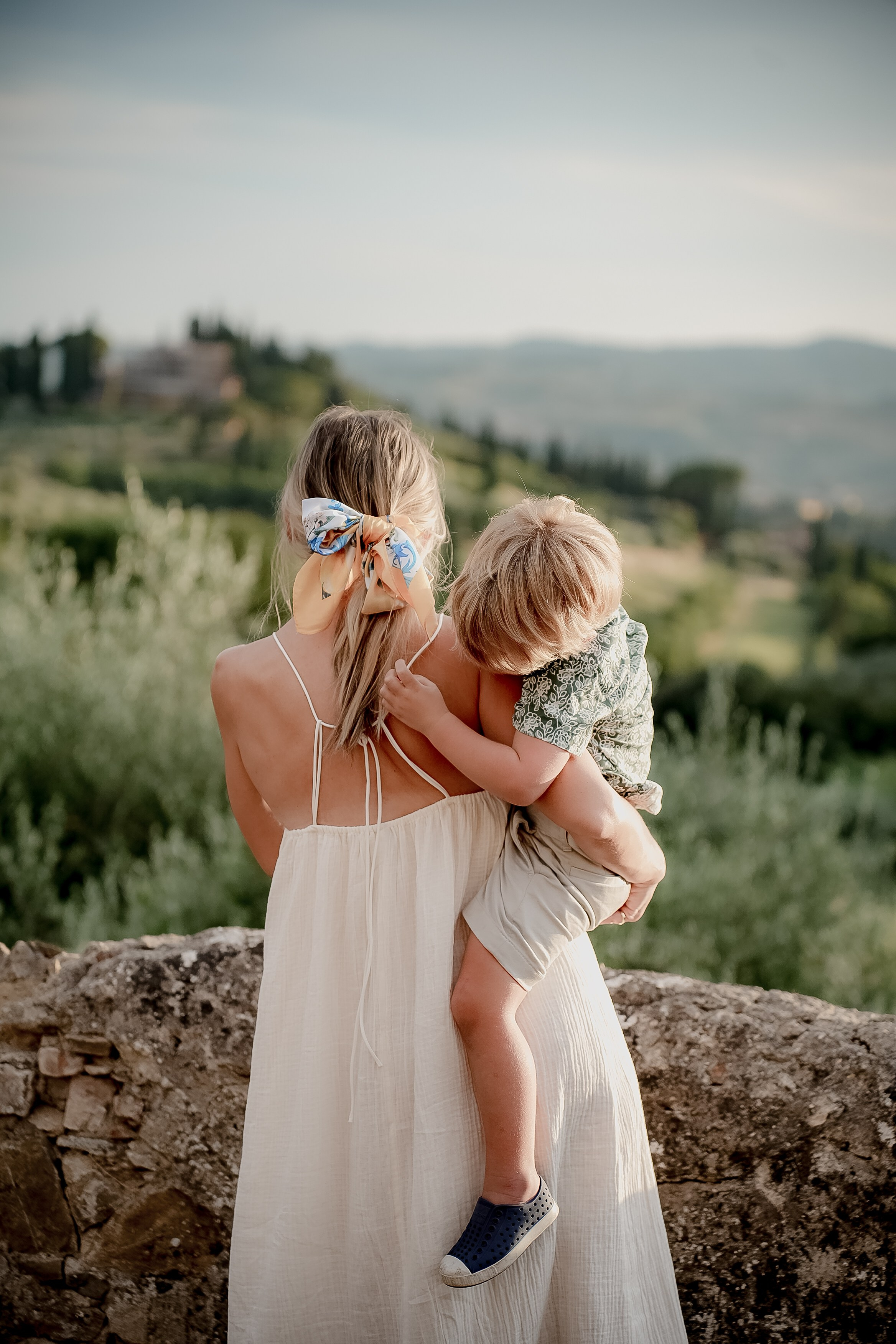 Nicole & Family. Wedding Photographer in Italy