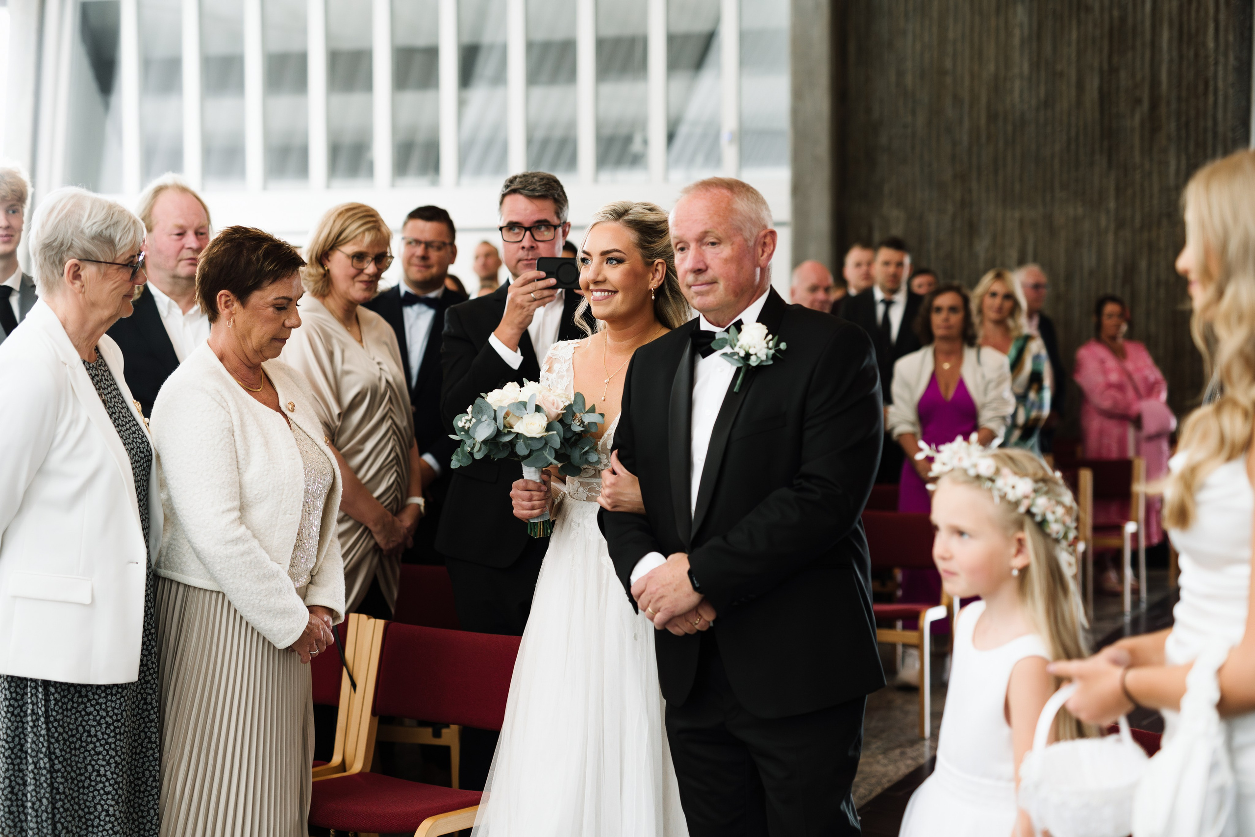 Iris and Helgi. Michalina Dzianach Wedding Photographer Iceland