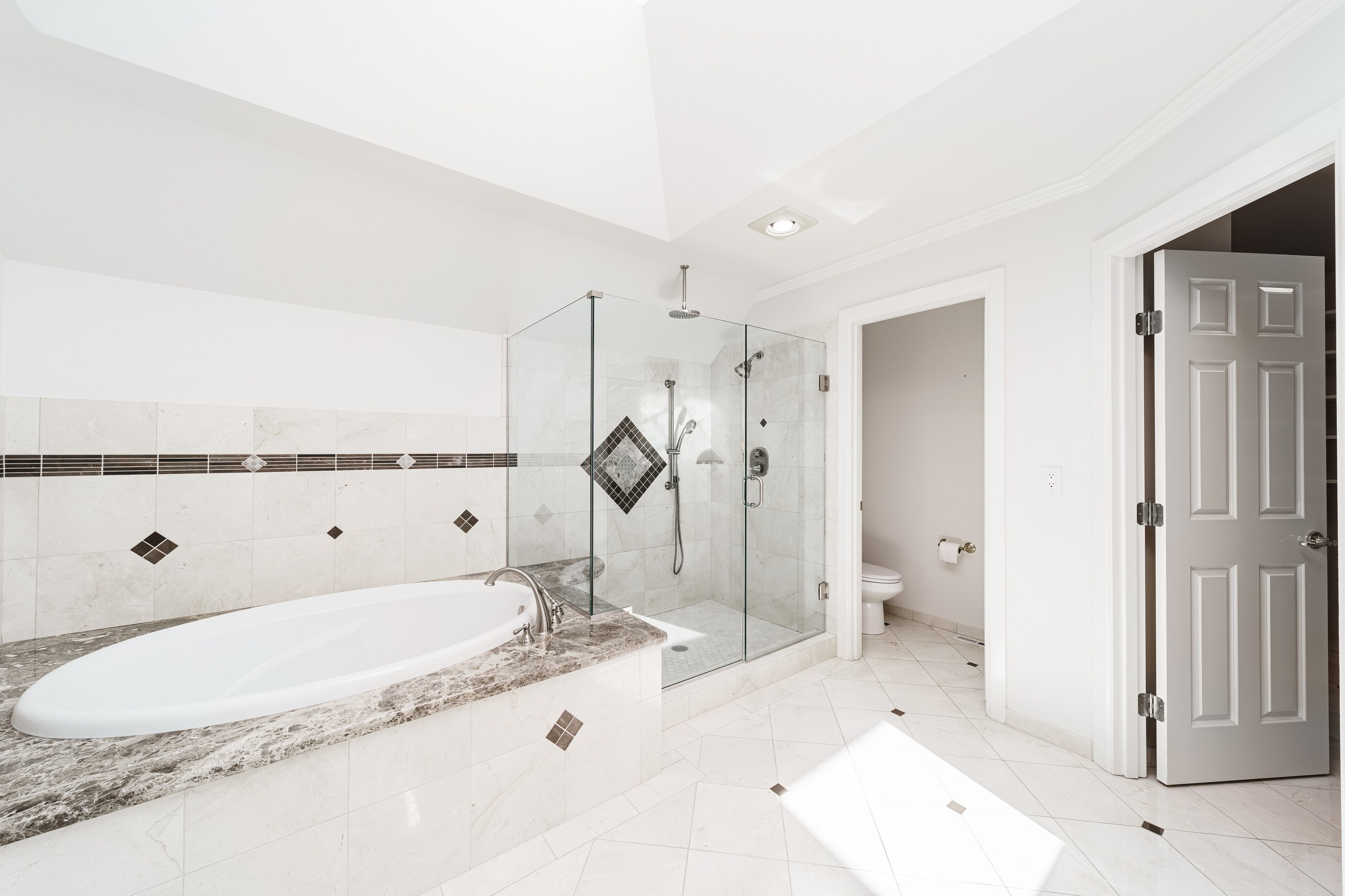 Real Estate photography. Washington state. EVAN ARISTOV WEDDING PHOTOGRAPHY — Seattle Wedding Photographer