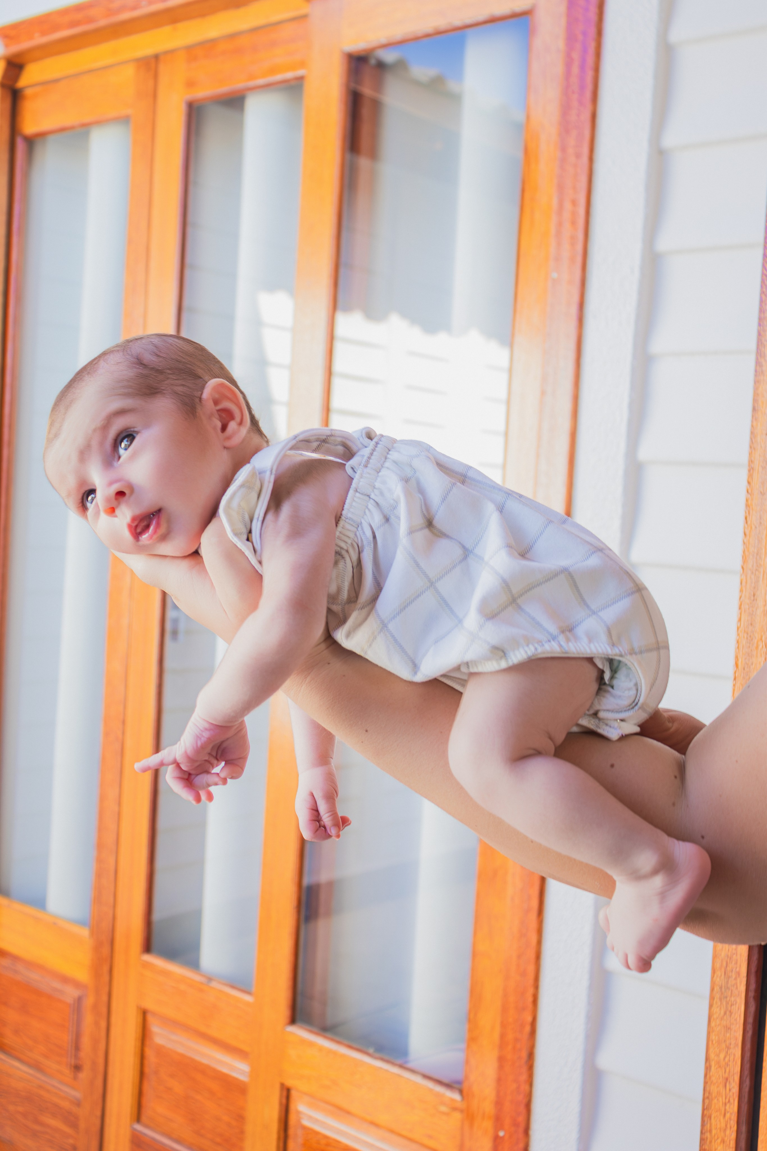 Acompanhamento do Bebê. Fotografia Mensal Infantil. Oukla Estúdio