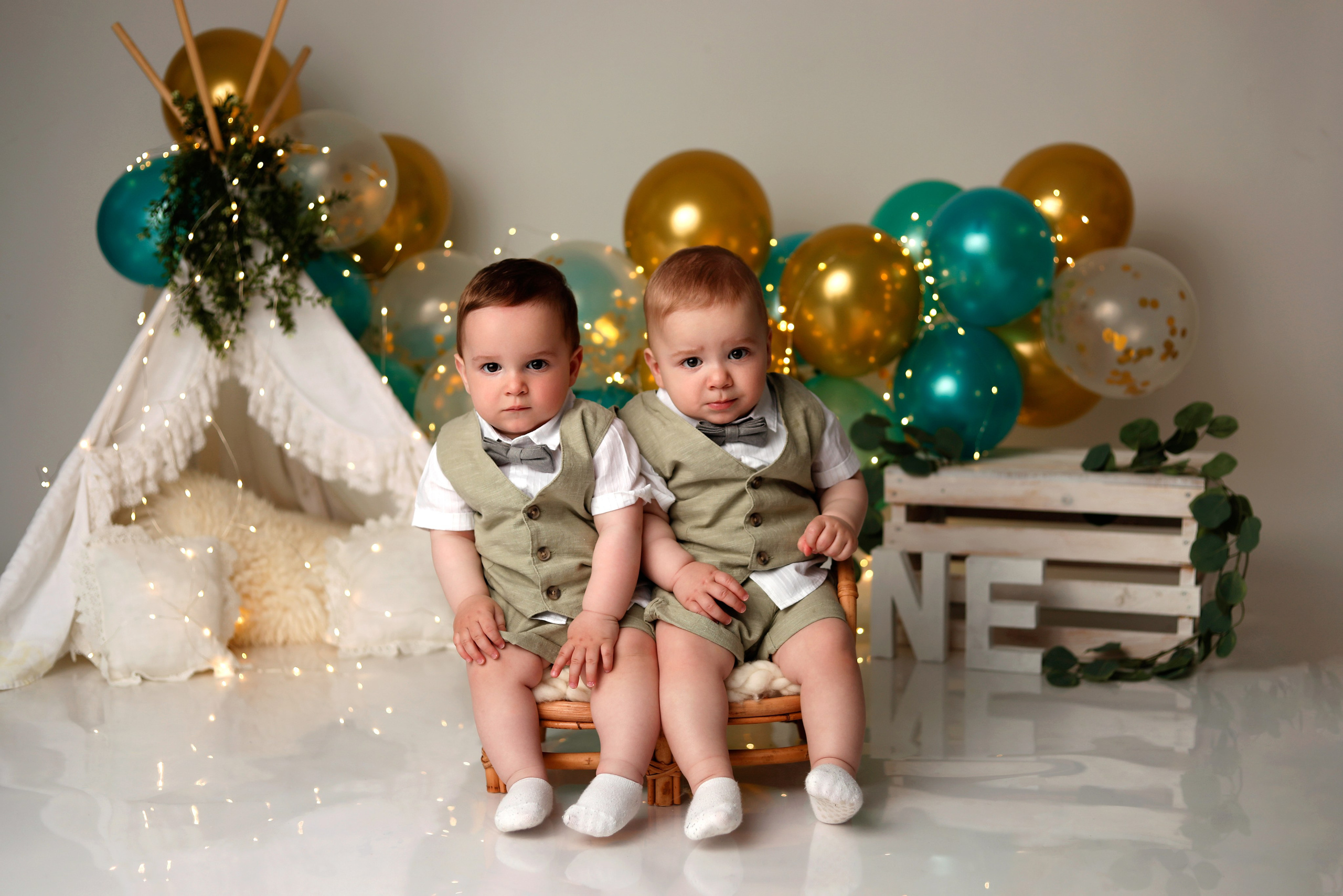 Fotograf Ehingen, Fotograf Bad Waldsee, Fotograf Friedrichshafen, Baby Ulm, Entbindung Ulm, babyfotograf Erbach, Babyfotograf Blabeuren, Babyfotograf Biberach, babyshooting ulm, babyshooting metzingen, babyshooting ehingen, Babybauchshooting, Schwangerschaftsshooting, Babybauchbilder, Babybauchfotografie Ulm, Matmaternity, studiophotography.studiophotoshoot, zwillinge