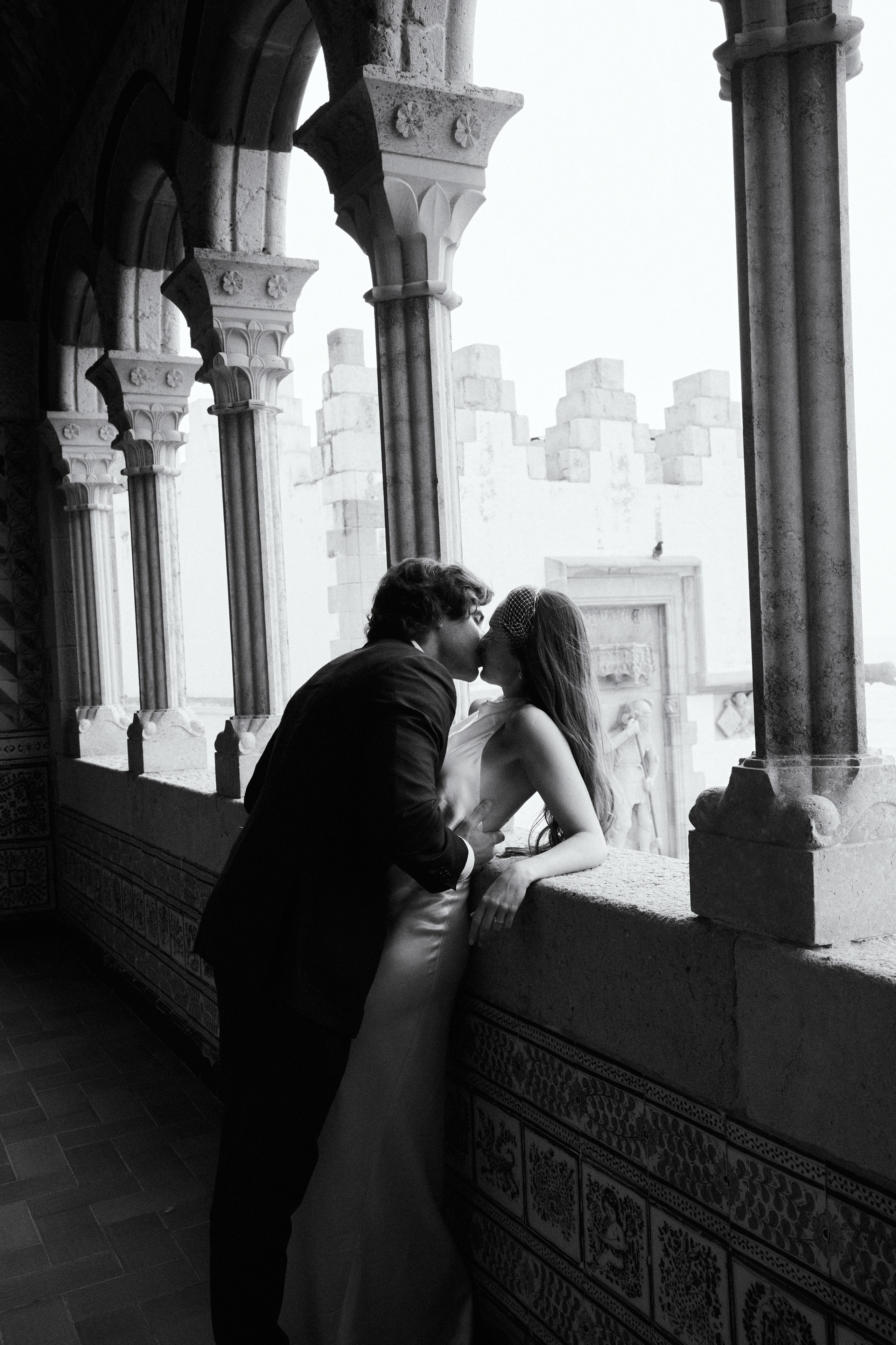 Wedding. Photographer in Paris